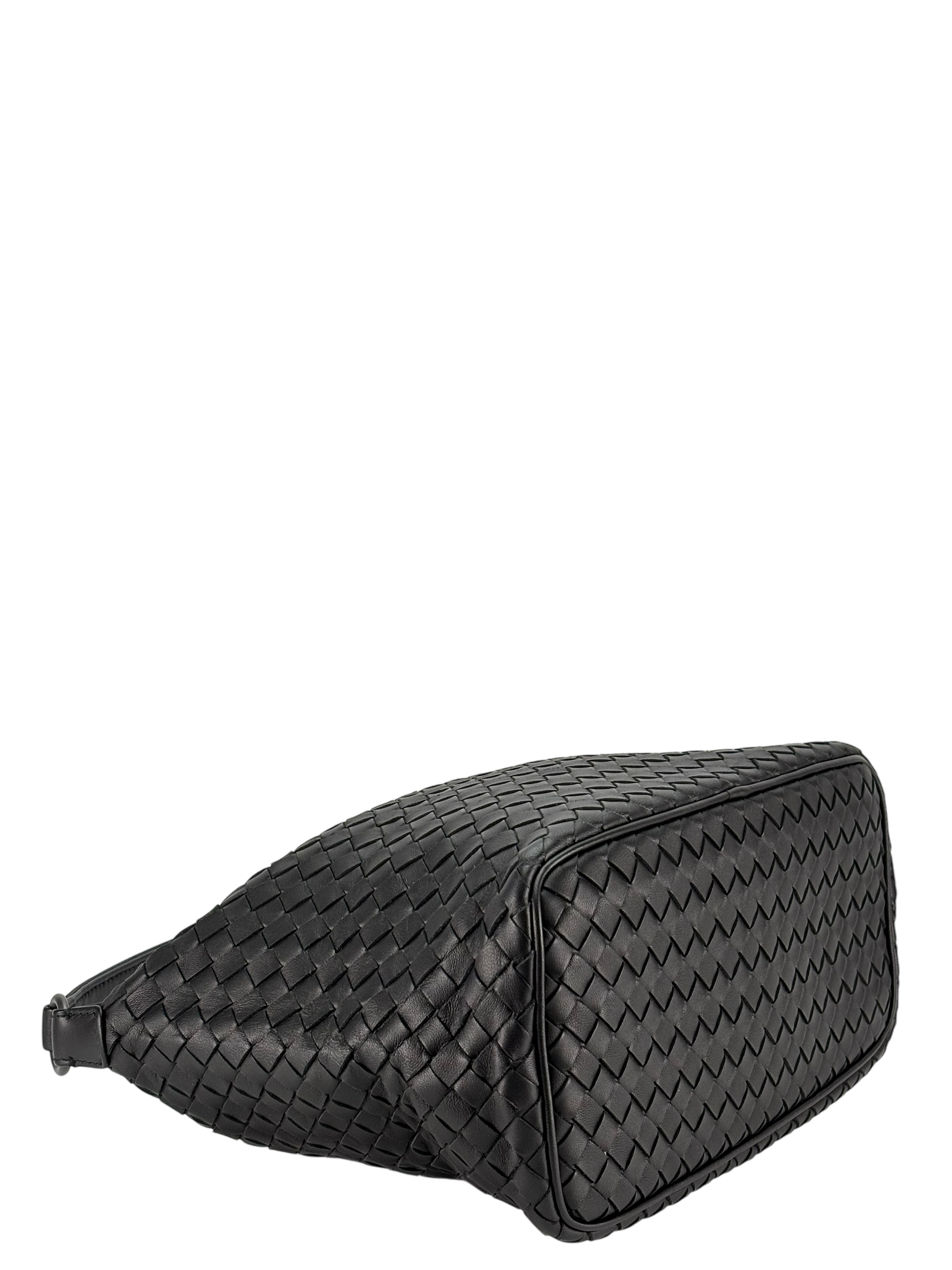 BOTTEGA VENETA - Black Lambskin Hobo Intrecciato Nappa