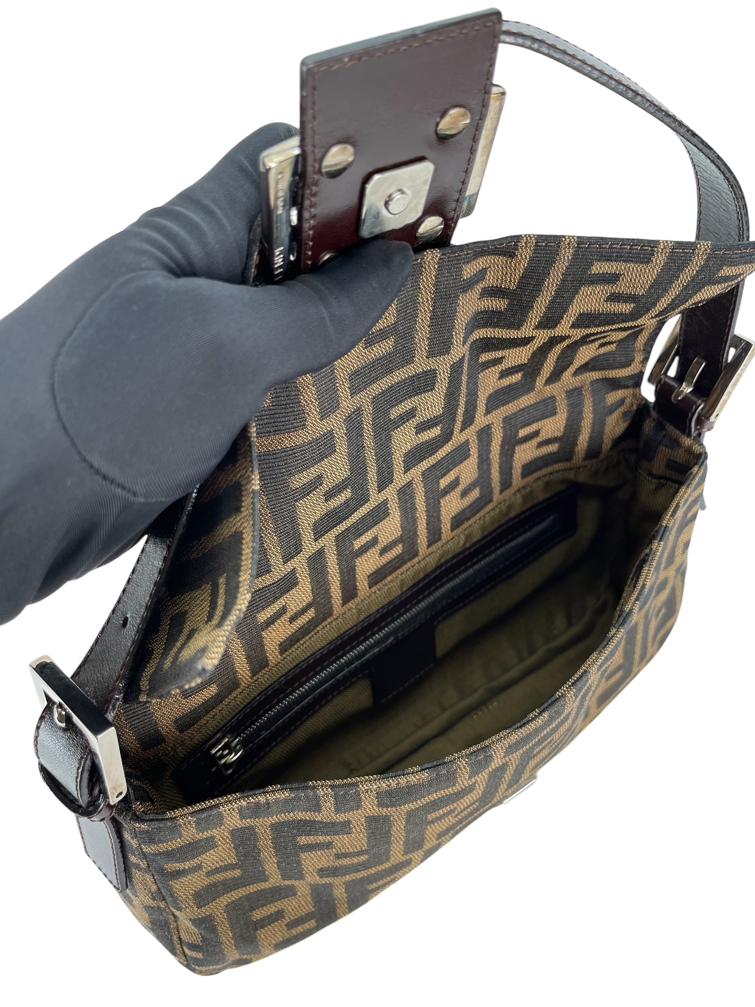 FENDI - Brown Zucca Baguette Handbag Silver Hardware