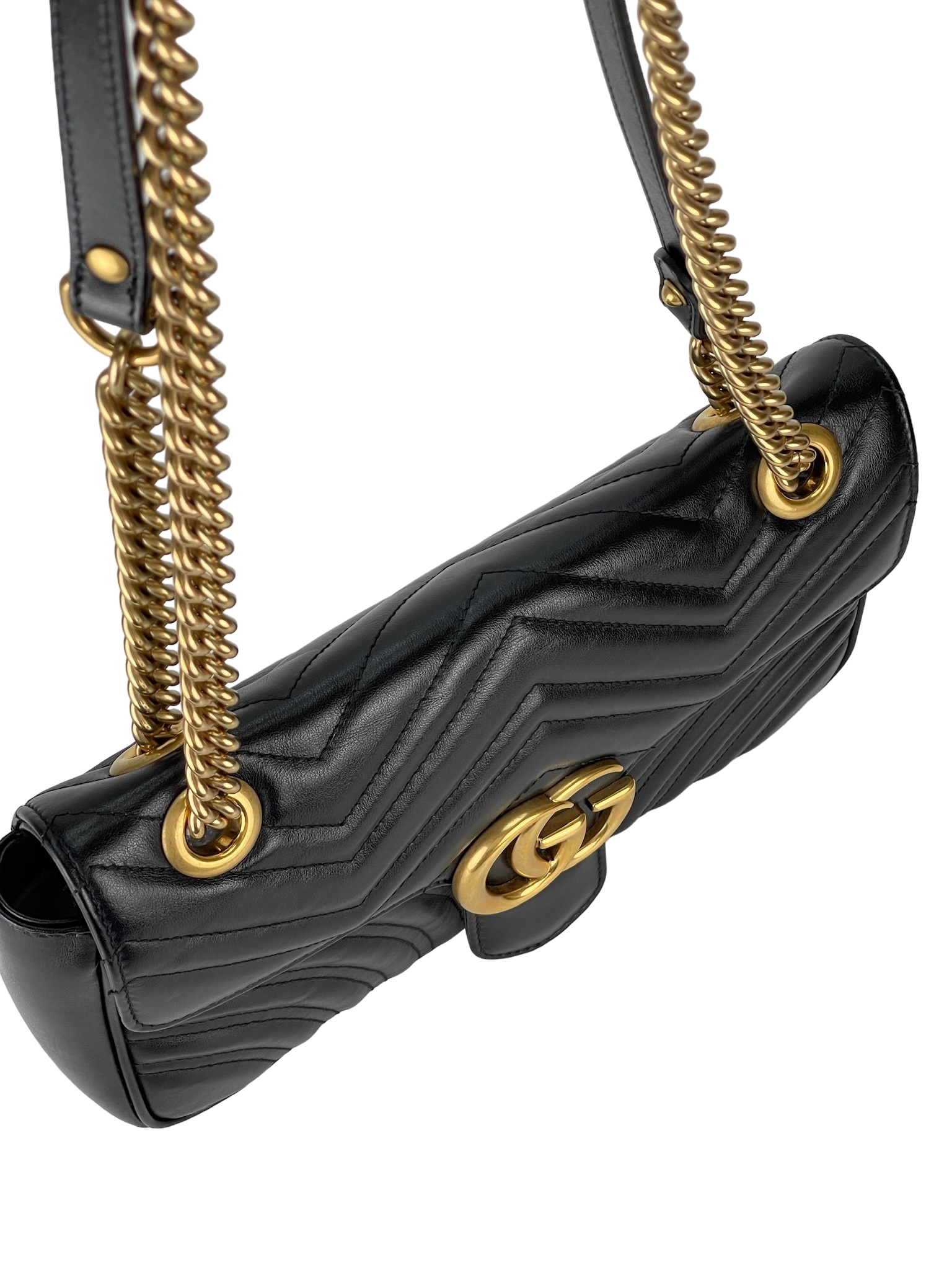 GUCCI - Black GG Marmont Medium Shoulder Bag Gold Hardware