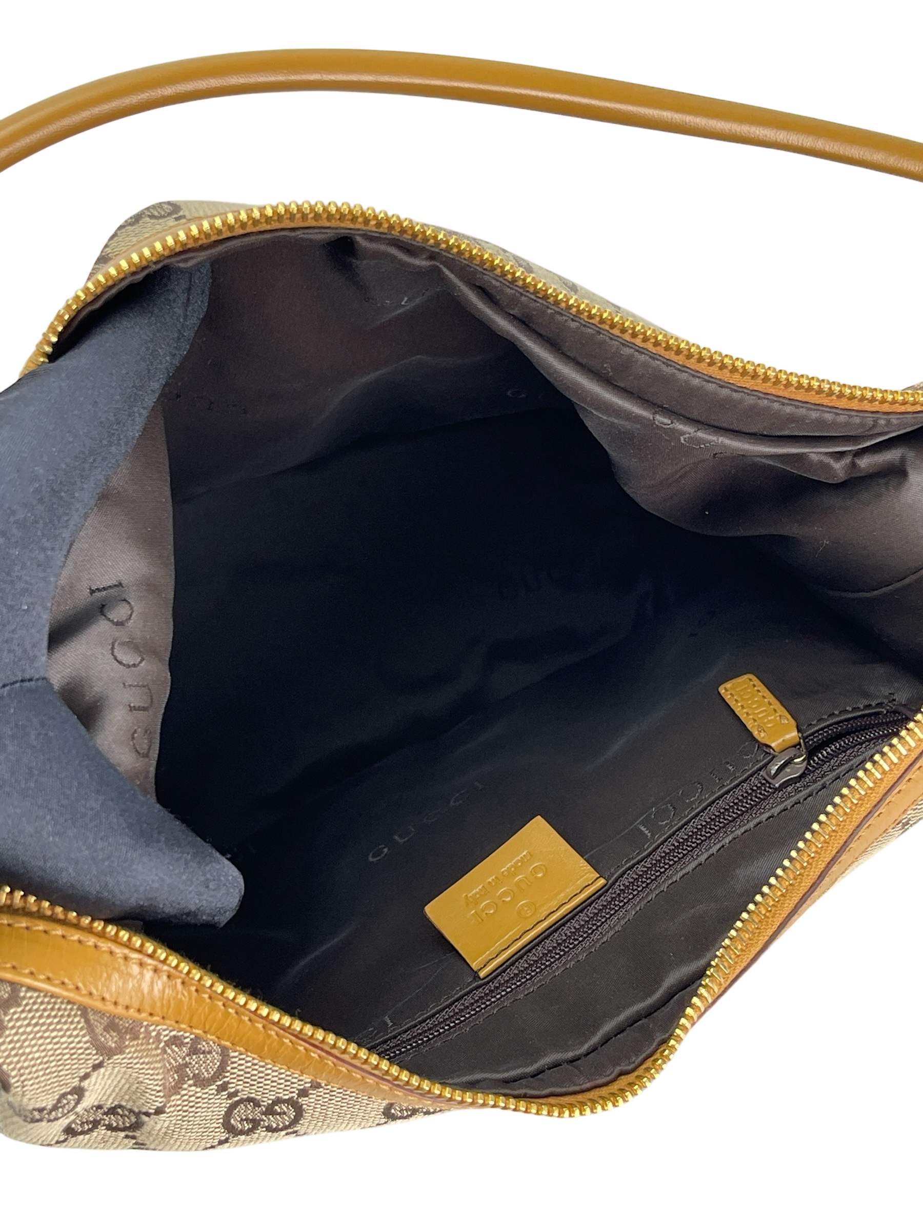 GUCCI - GG Canvas Shoulder Bag