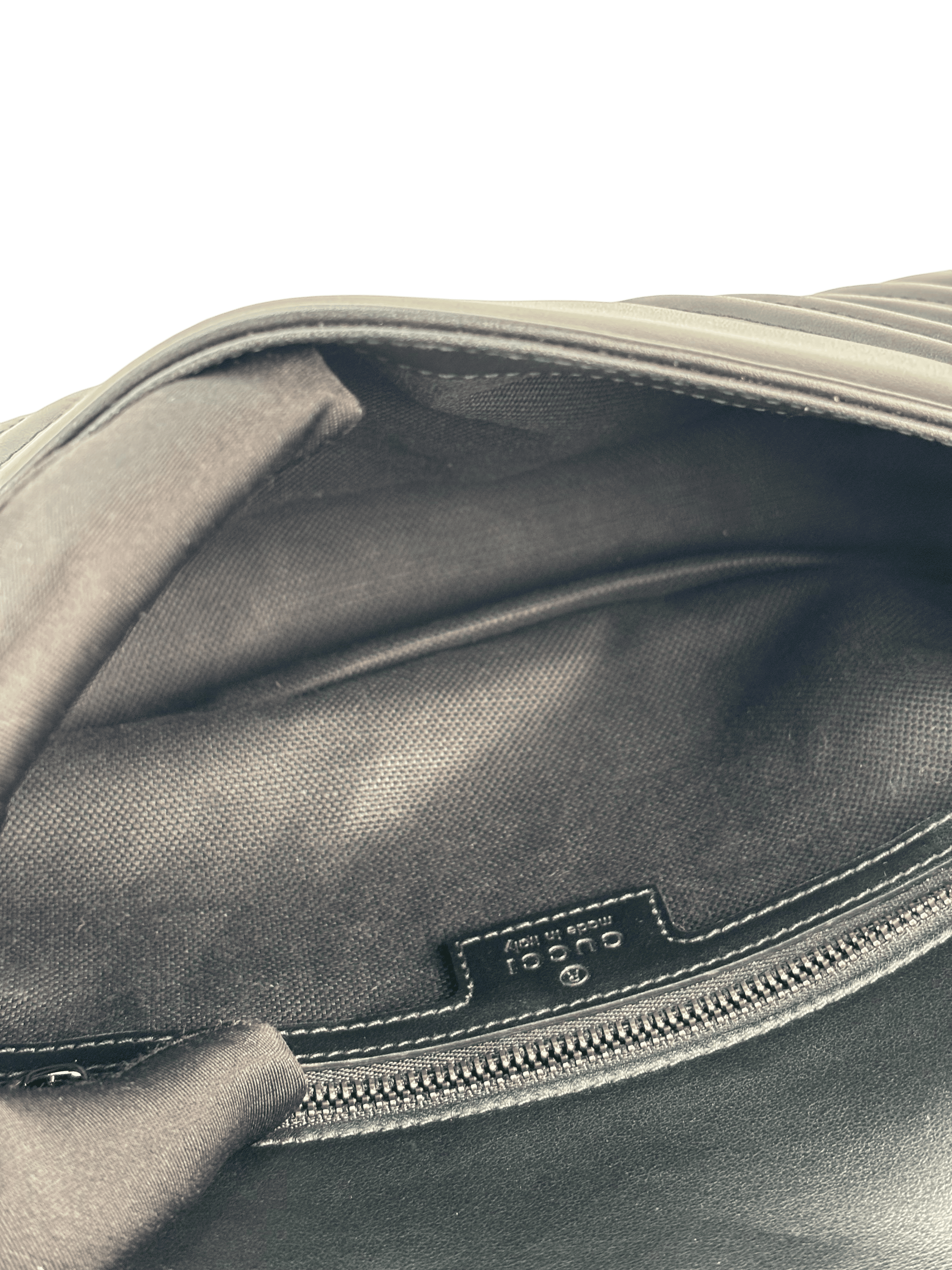 GUCCI - Black GG Marmont Medium Matelasse Shoulder Bag