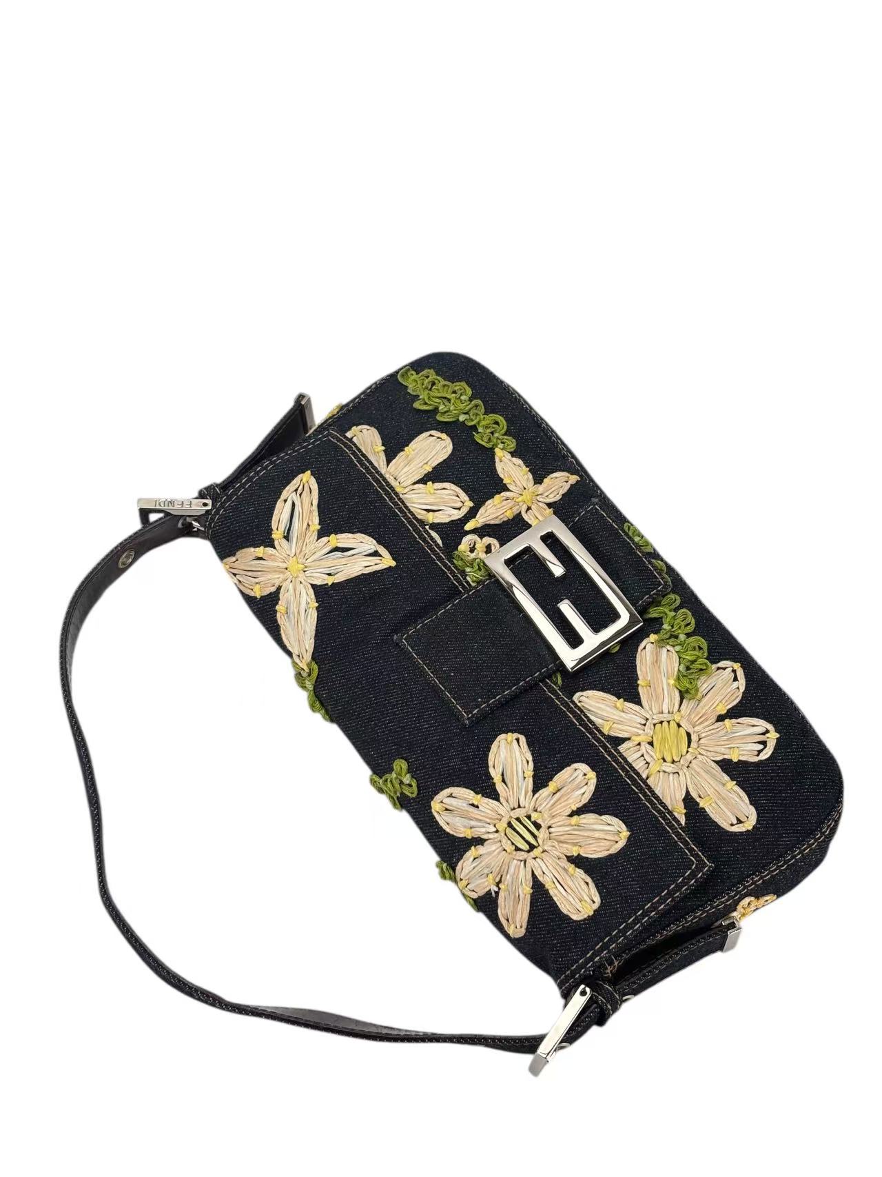 FENDI - Small Baguette Bag Denim Flower Navy