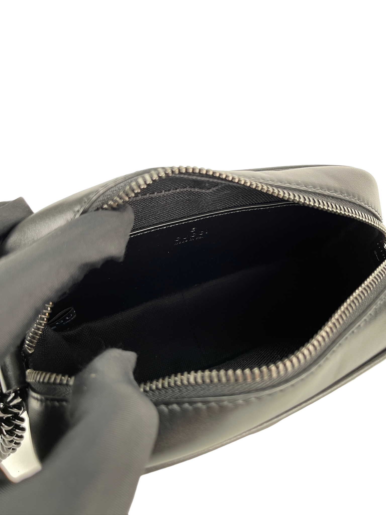 GUCCI - Black GG Marmont Camera Bag