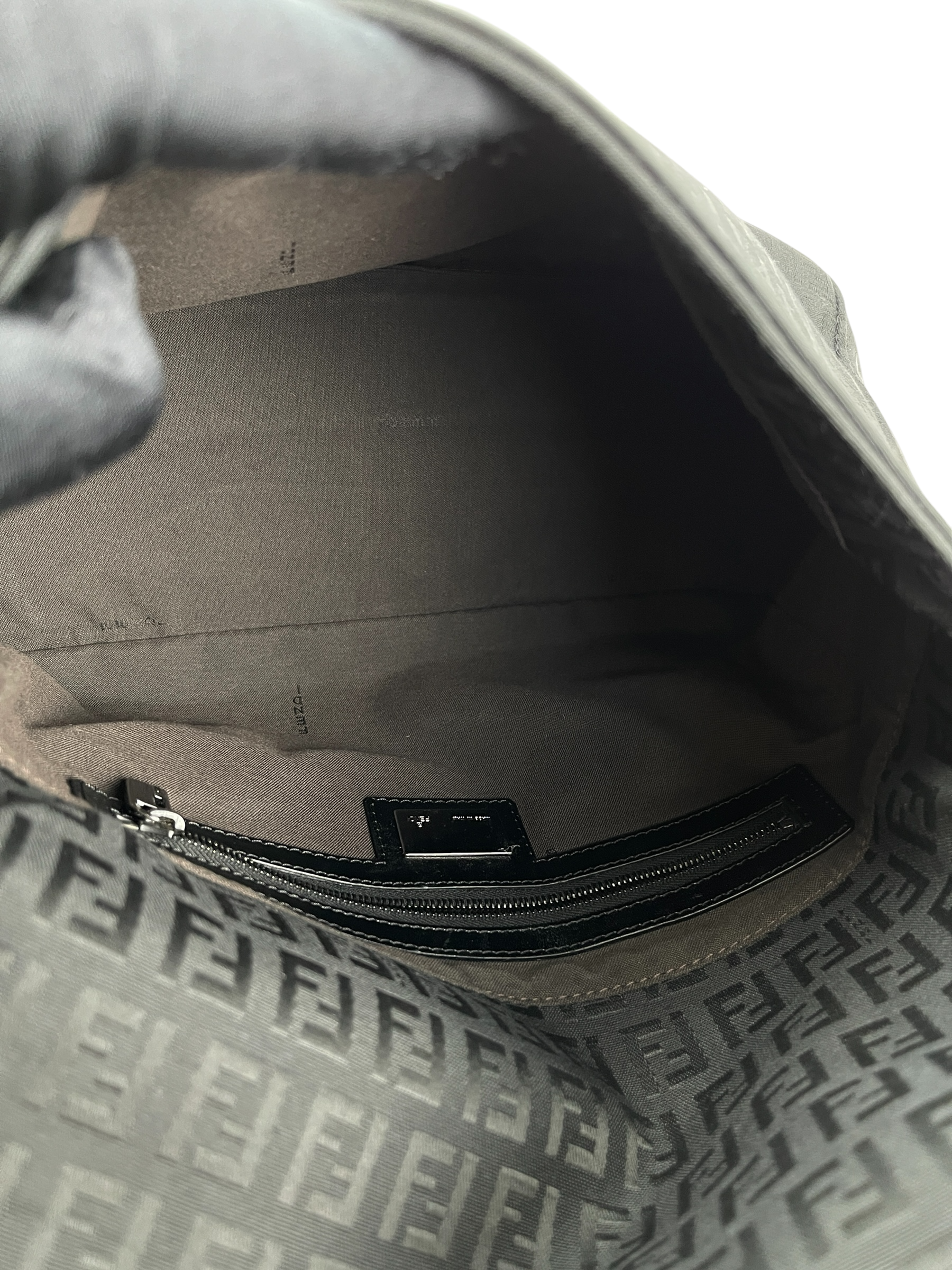 FENDI - Black Canvas Zucca Mamma Bucket Shoulder Bag Black hardware