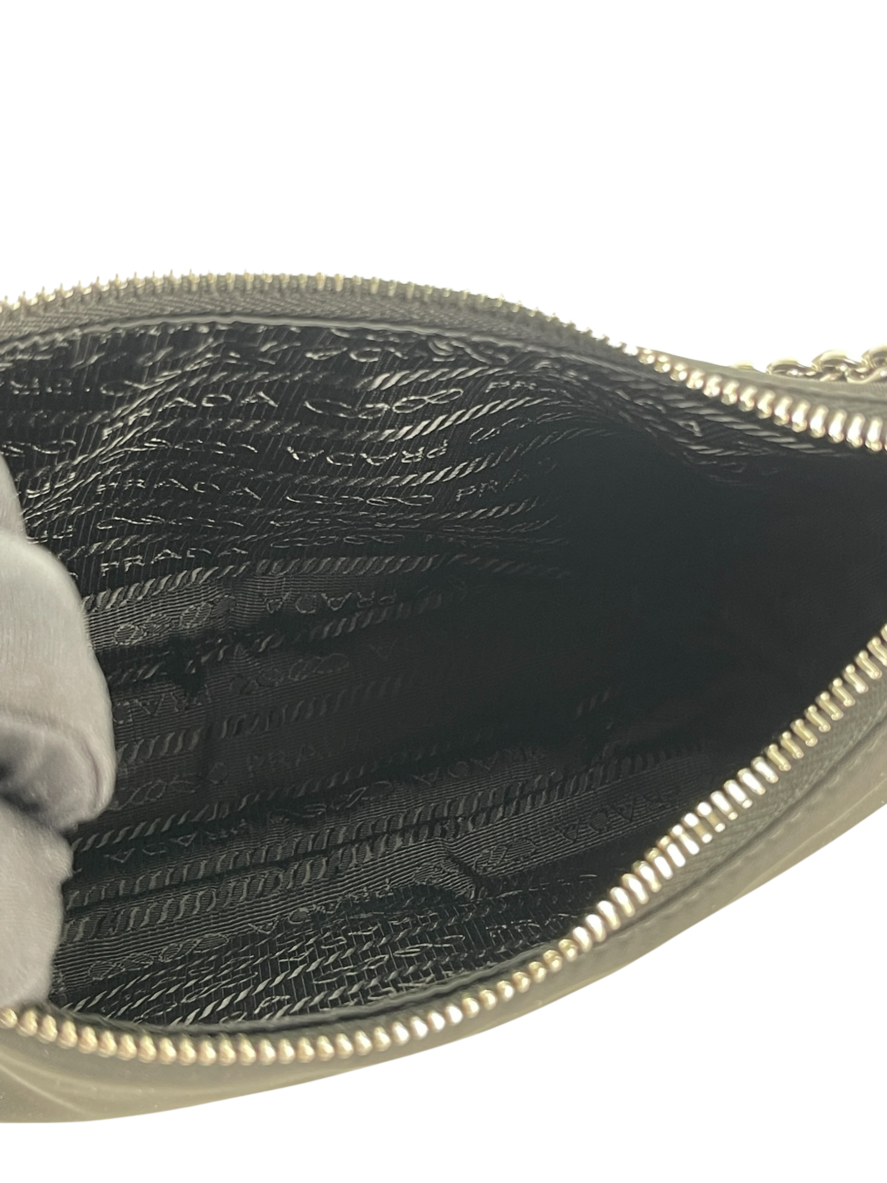 PRADA - Black Re-Edition 2005 Re-Nylon bag 3 in1