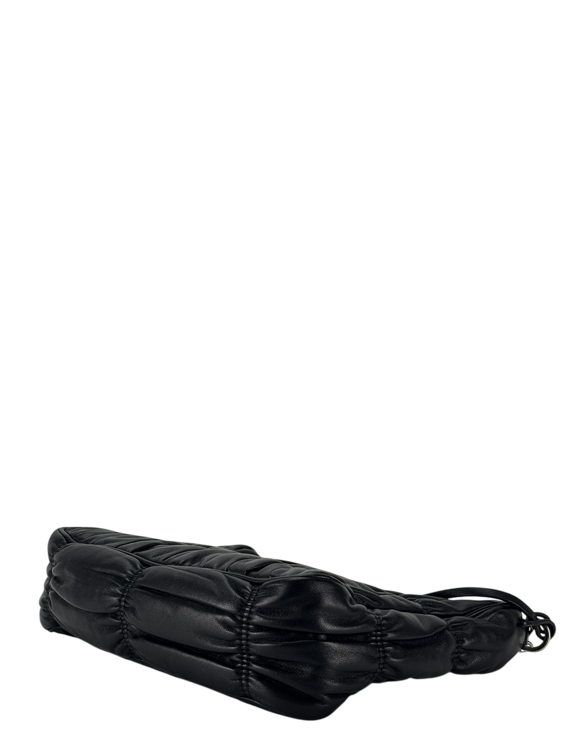 PRADA - Black Leather Re-Edition 2005 Nappa Gaufré Crossbody Bag