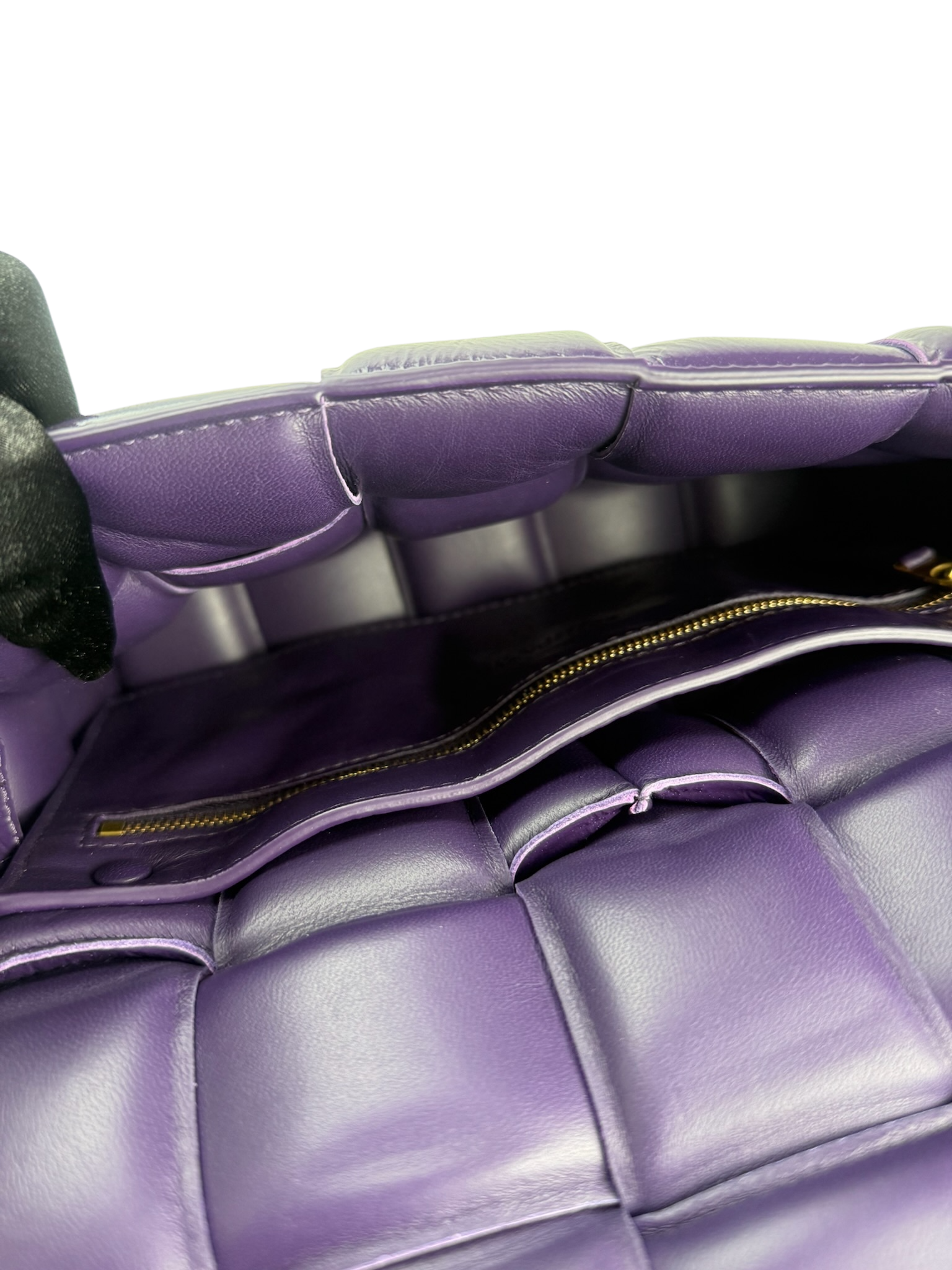 BOTTEGA VENETA - Raisin Cassette Lambskin Leather Crossbody bag