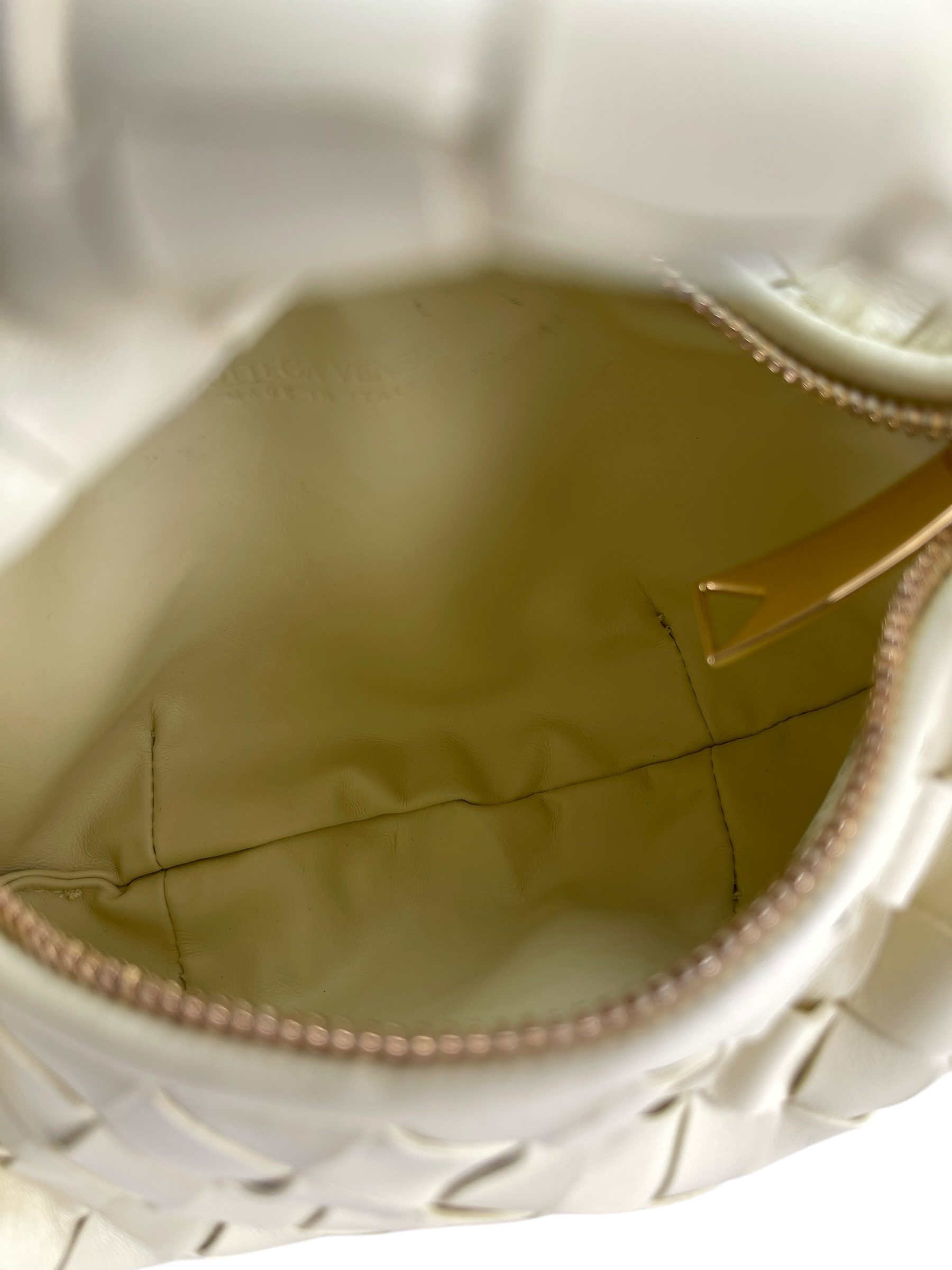 BOTTEGA VENETA - Light Yellow Lambskin Nappa Intrecciato Mini Jodie Handbag