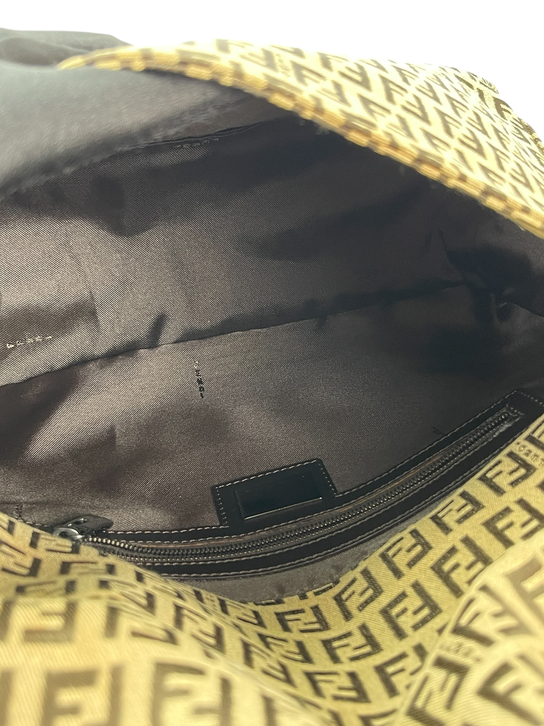 FENDI - Beige Zucca Mamma Baguette Handbag Sliver Hardware