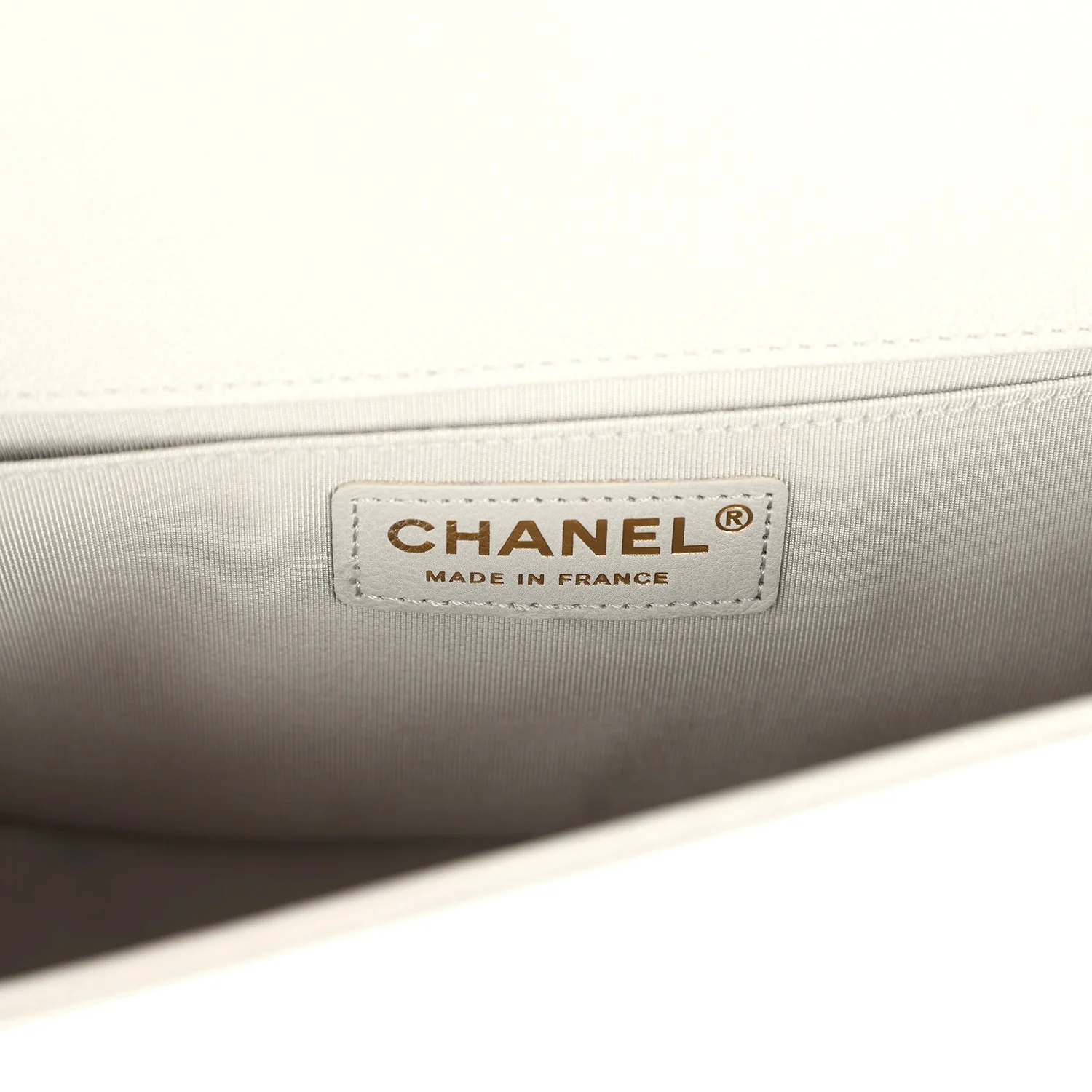 Pre-owned Chanel Medium Boy Bag Grey Shiny Caviar Light Gold Hardware