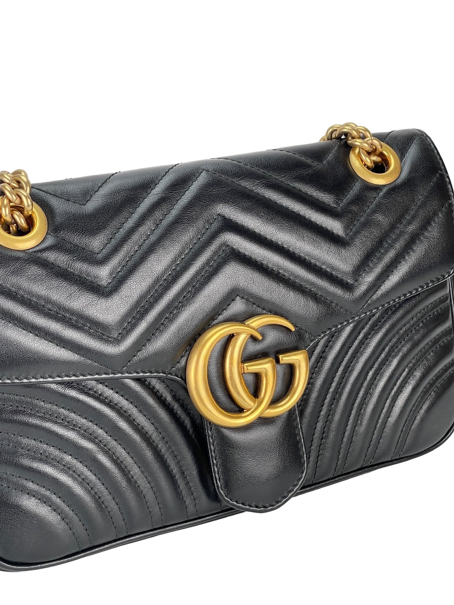 GUCCI - Black GG Marmont Medium Shoulder Bag Gold Hardware