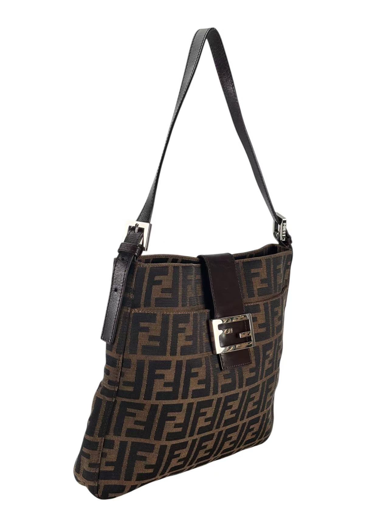 FENDI - Brown Zucca Canvas Shoulder Bag Sliver Hardware