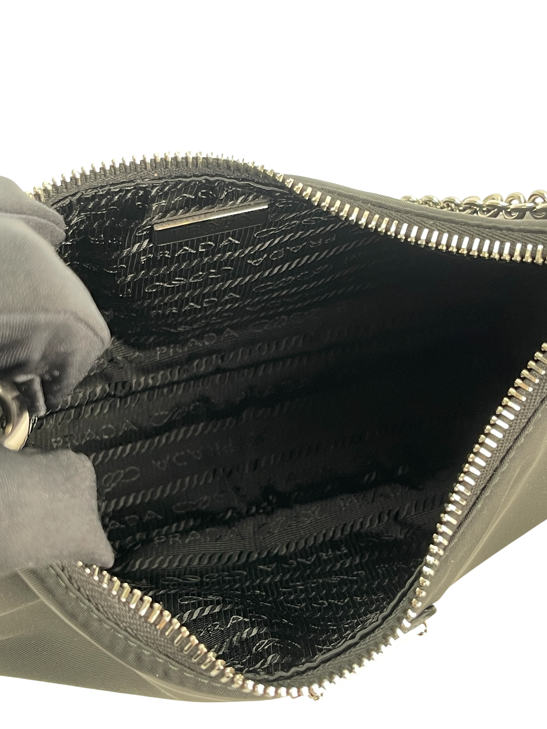 PRADA - Black Re-Edition 2005 Re-Nylon bag 3 in1