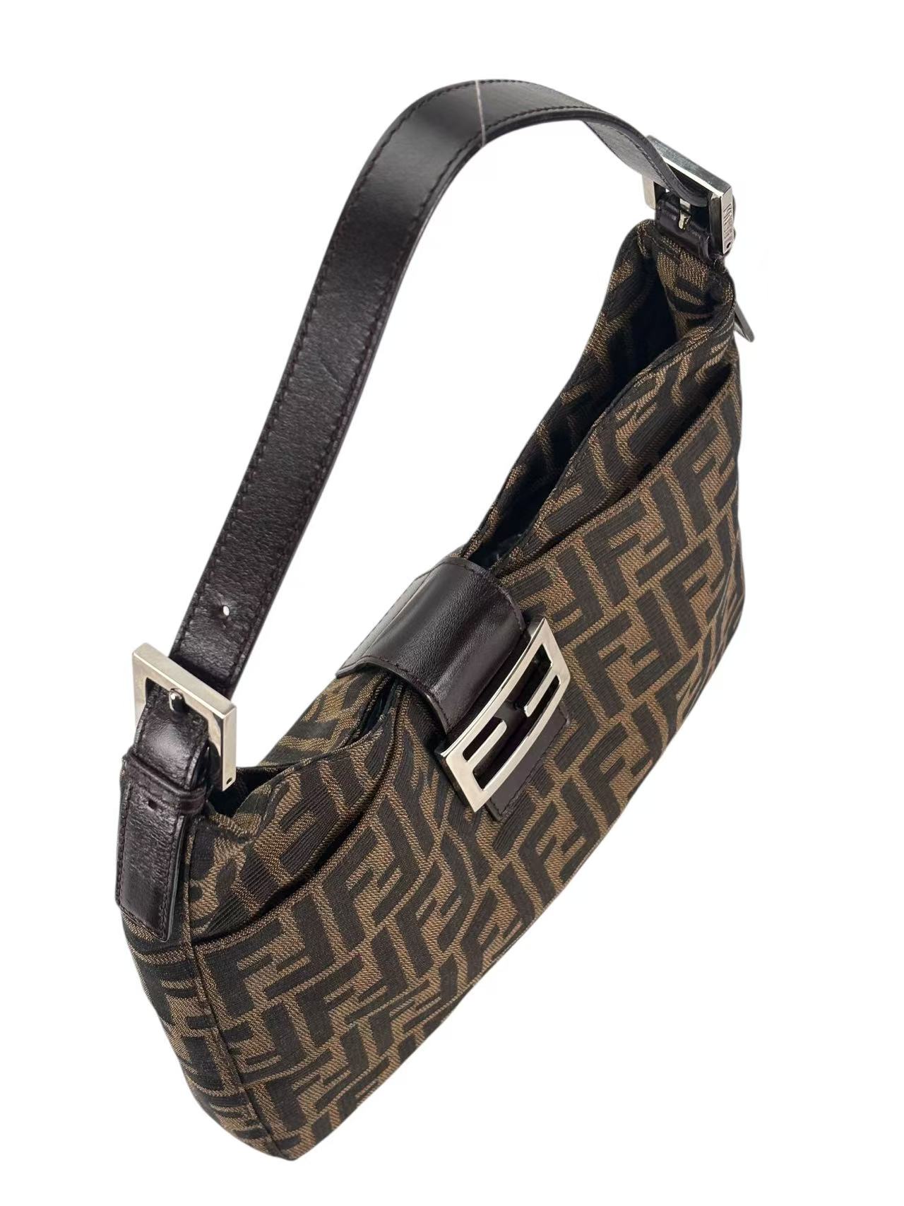 FENDI - Beige Zucca Mamma Handbag Gold Hardware