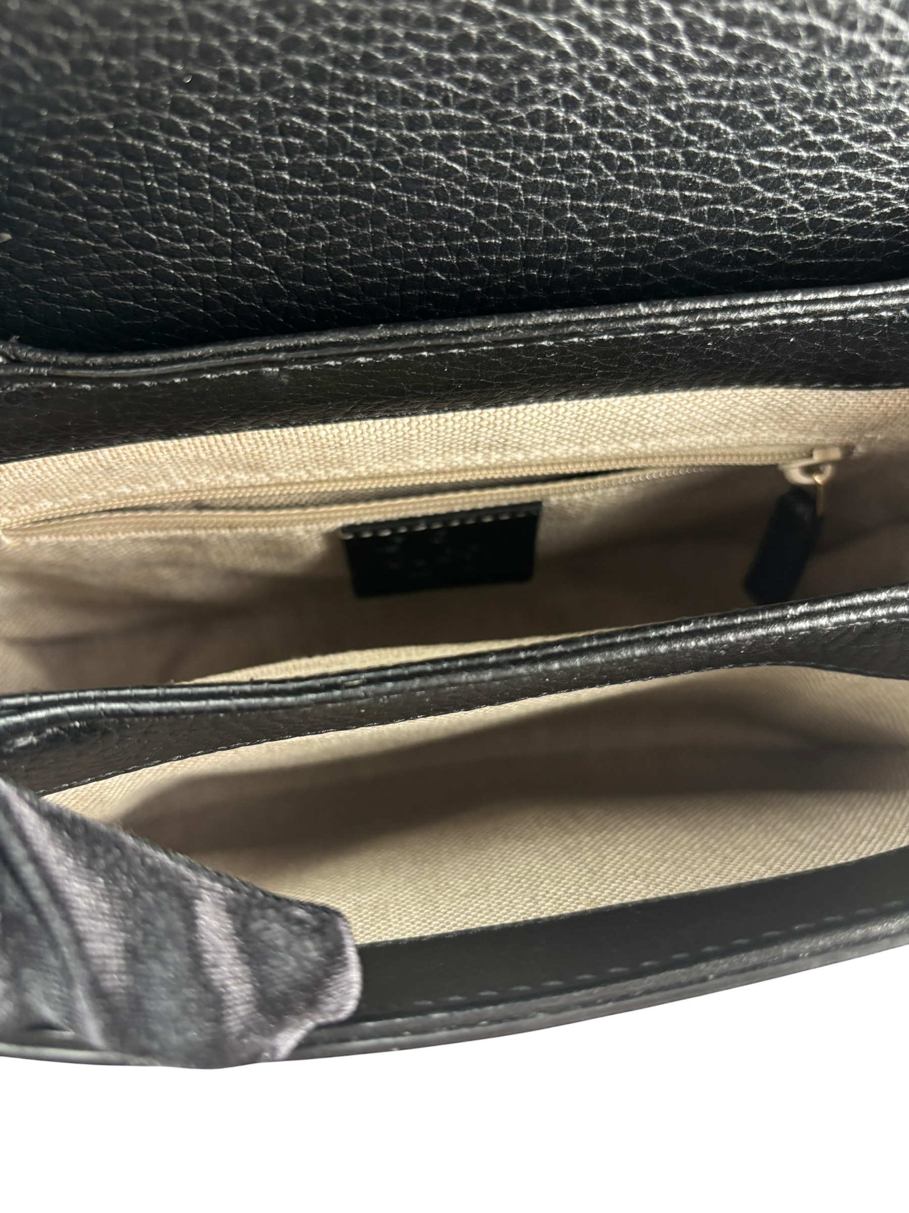 GUCCI - Black Interlocking G Chain Shoulder Bag