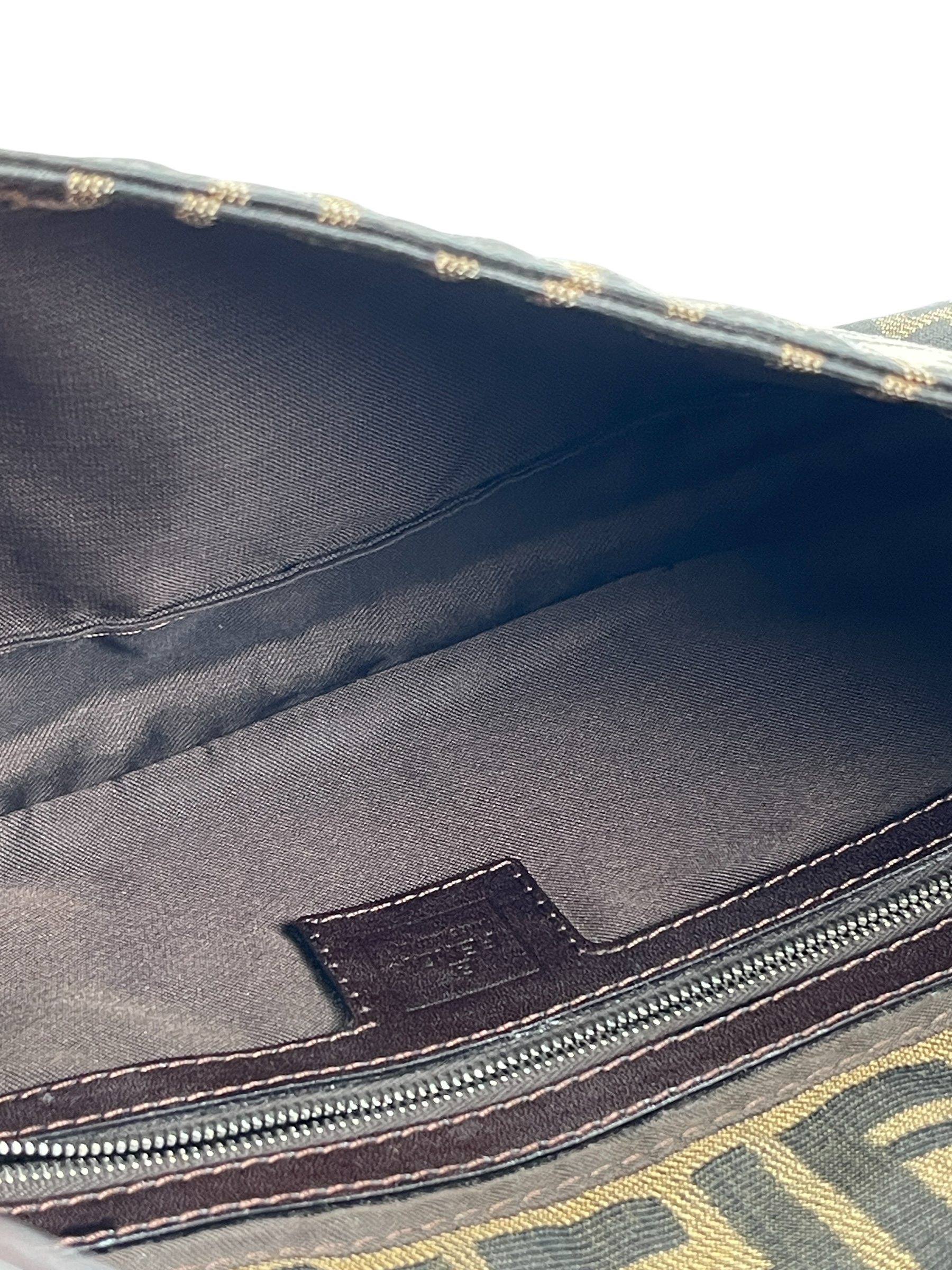 FENDI - Brown Zucca Baguette Handbag Silver Hardware