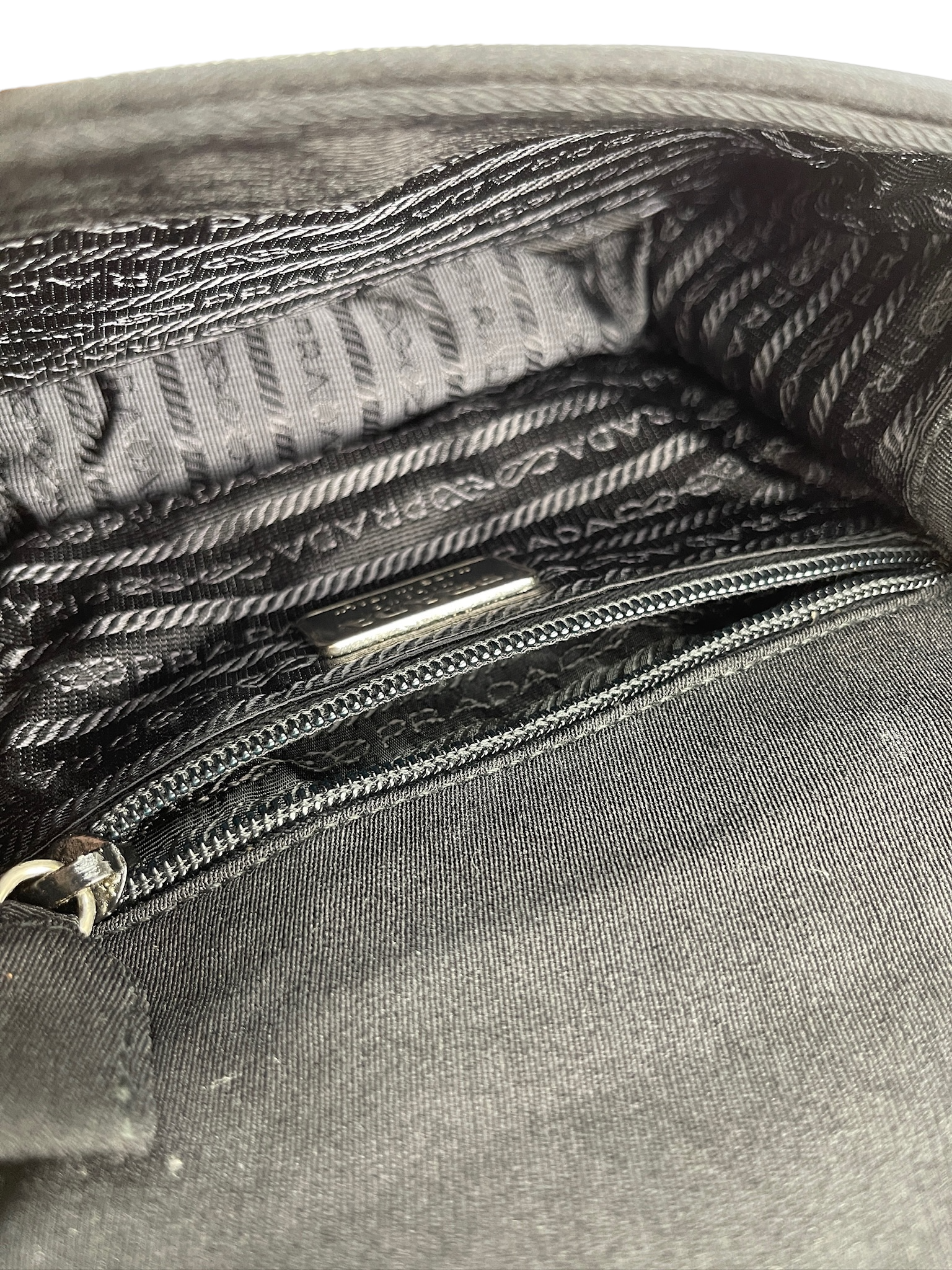 PRADA - Triangle Logo Chunky Chain Shoulder Bag