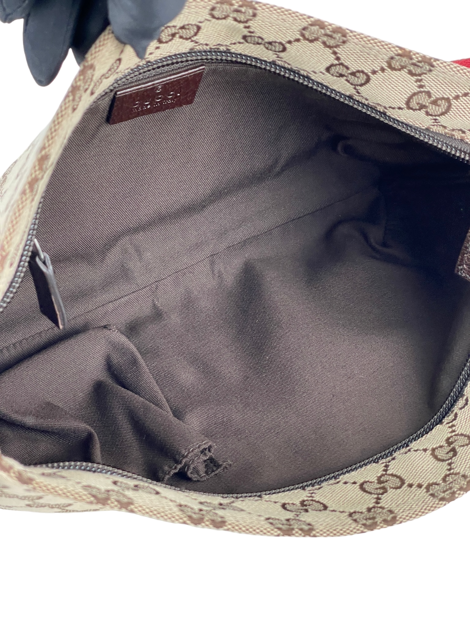 GUCCI - GG Canvas Shoulder Bag