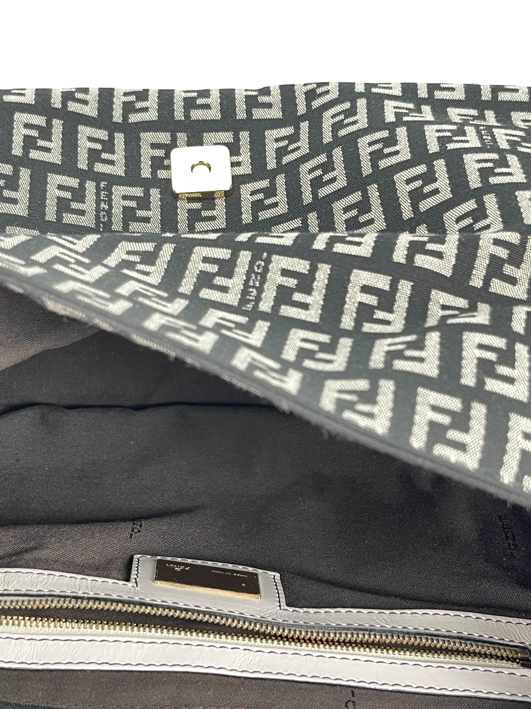 FENDI - Navy Canvas Mamma Baguette Cloth Handbag Gold Hardware