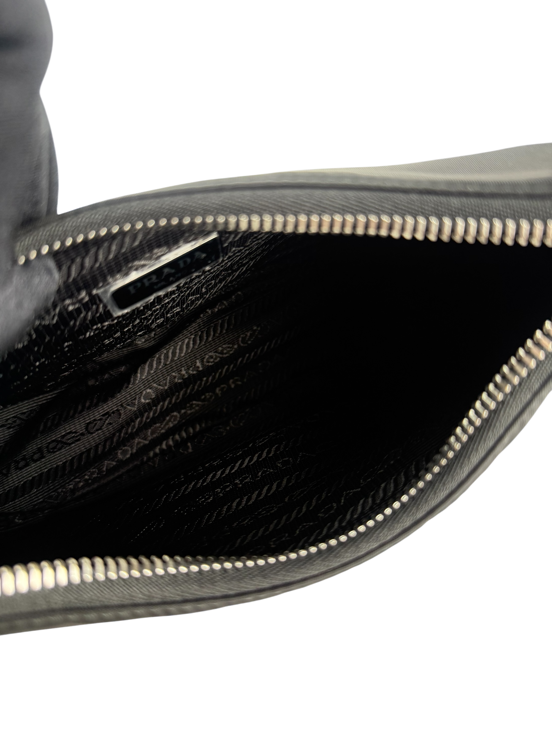 PRADA - Black Re-Edition 2005 Re-Nylon bag 3 in1