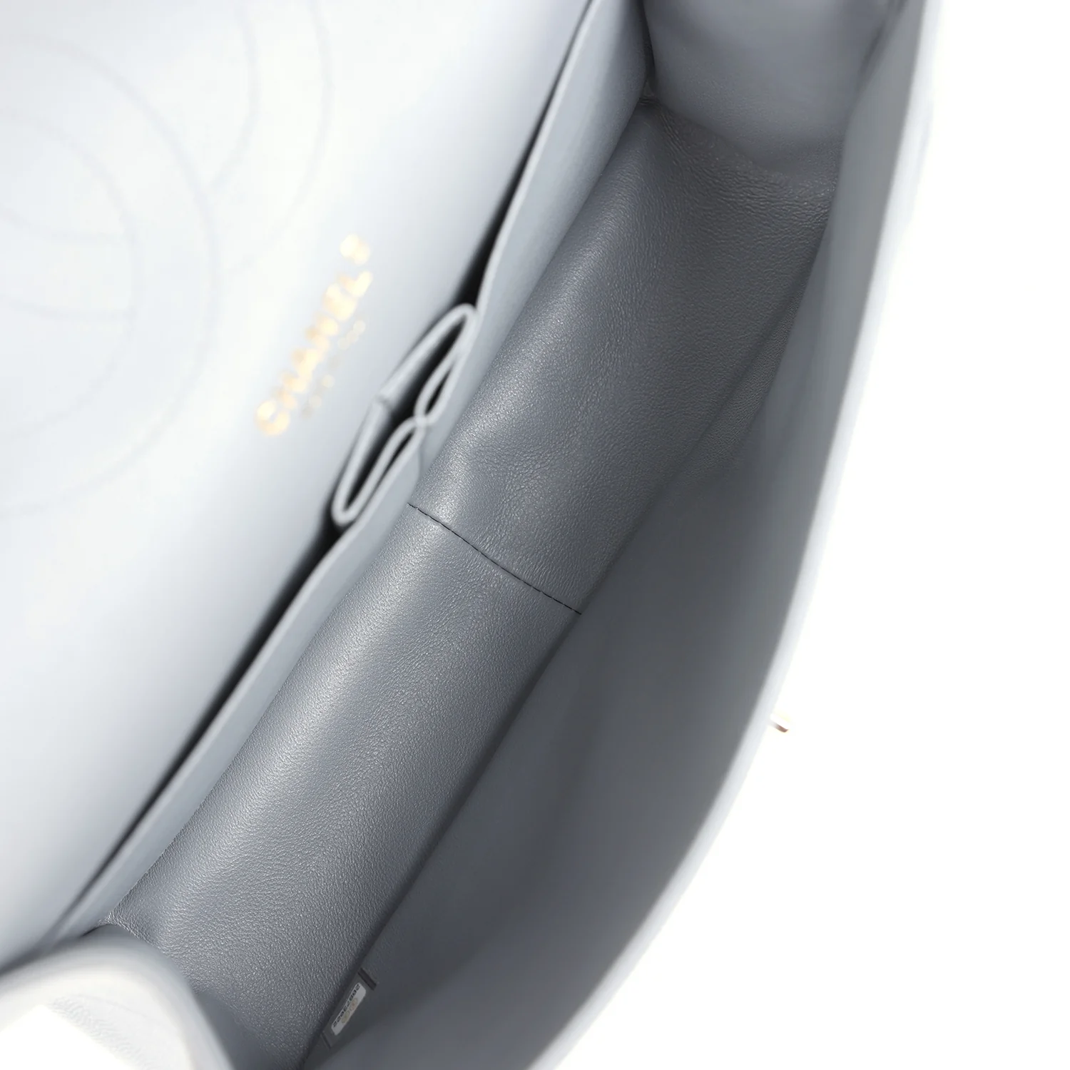 Chanel Jumbo Classic Double Flap Bag Light Grey Shiny Caviar Light Gold Hardware