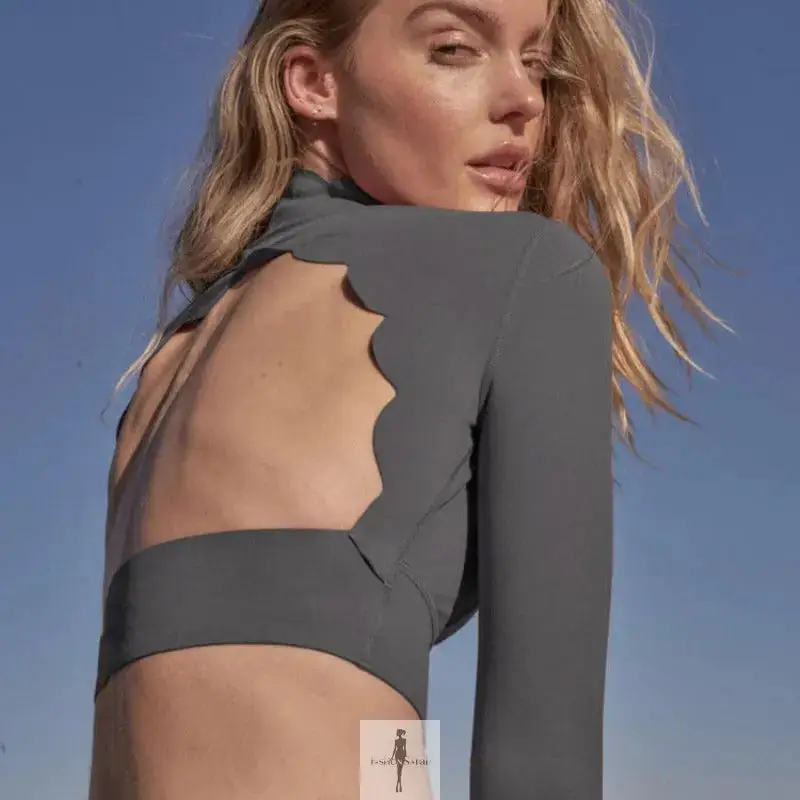 Backless Top and Lifting Leggings