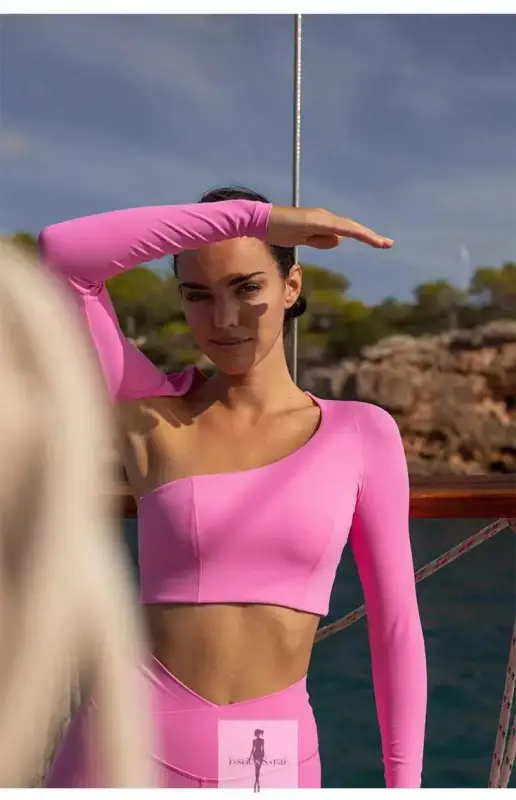 New Pilates Crop Top and Leggings