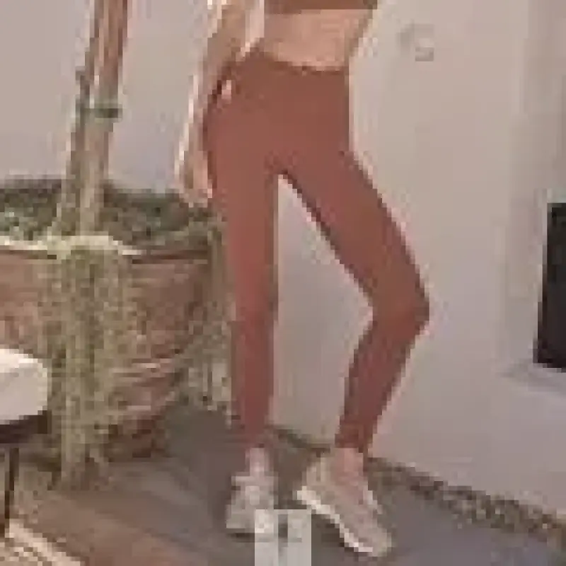 Backless Top and Lifting Leggings