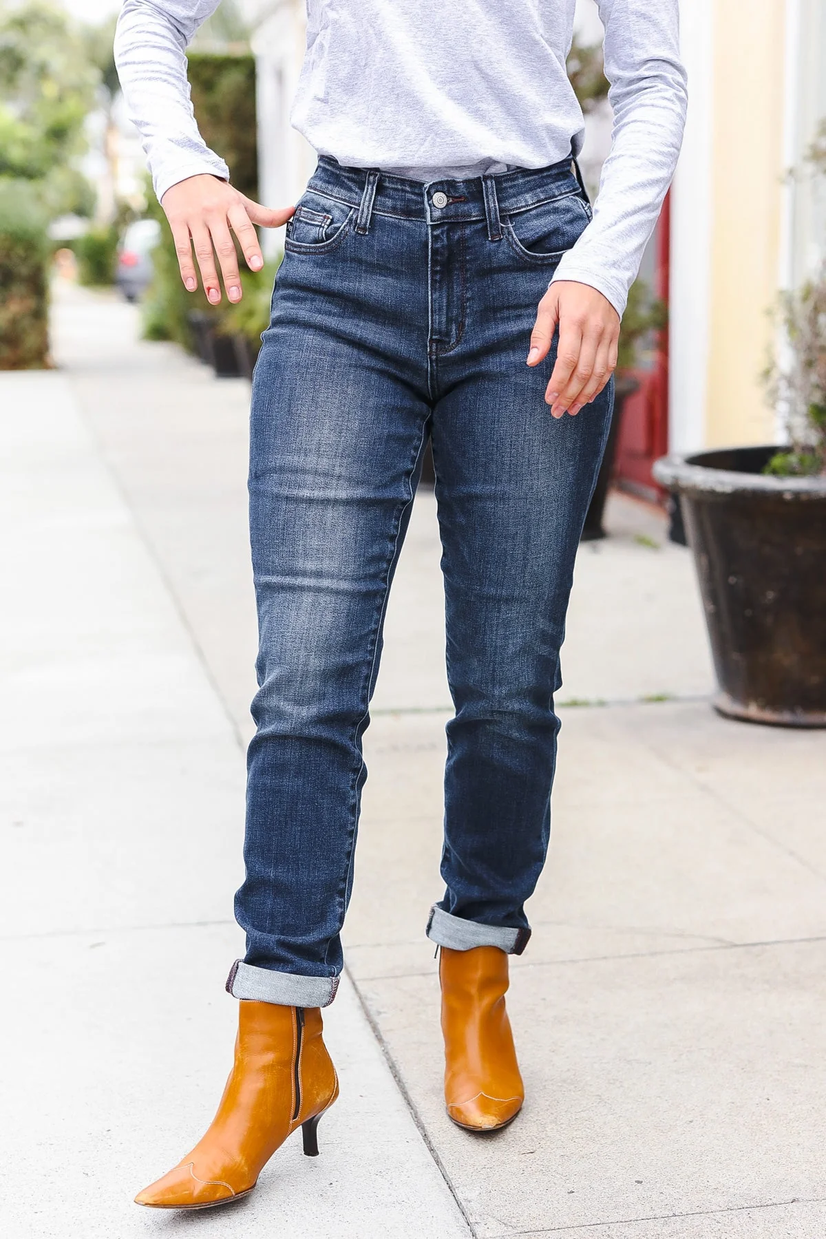 Dark Wash Mid Rise Cuffed Slim Fit Jeans (Open Pack)