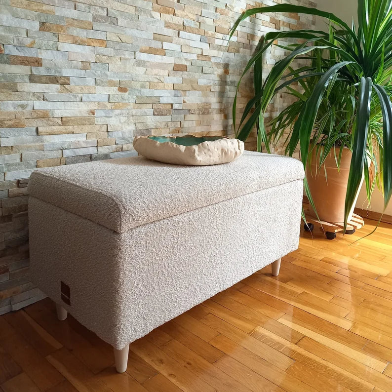 Boucle storage unit bench