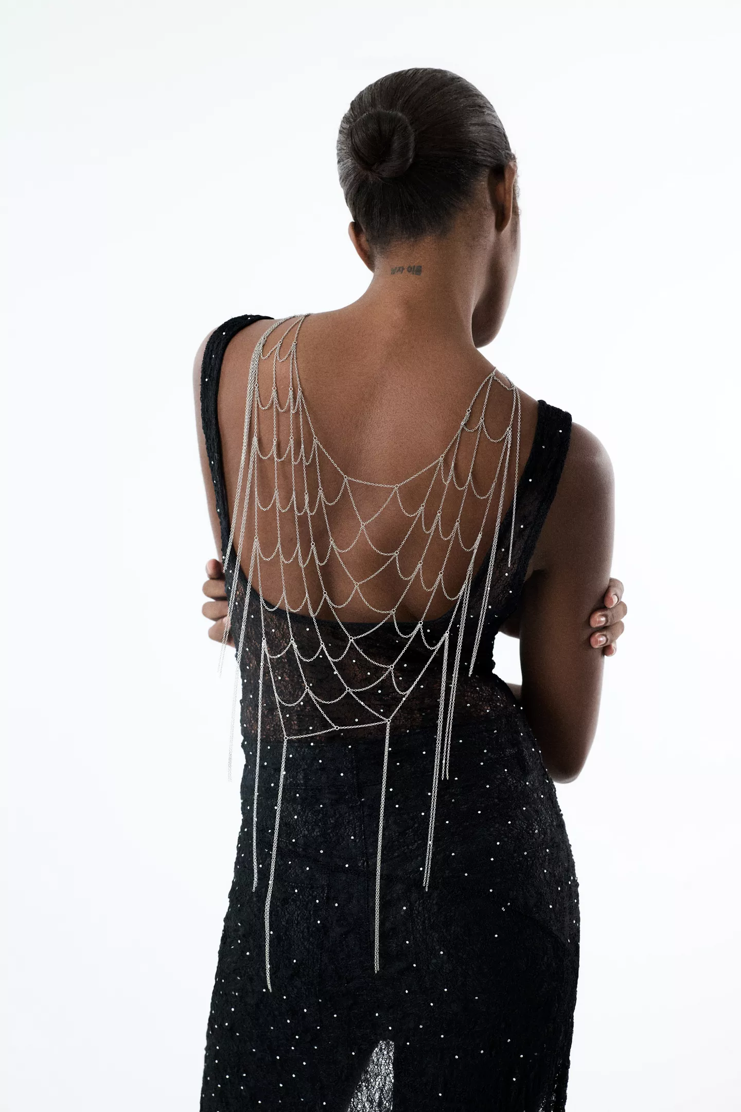 Multi-position chain net necklace