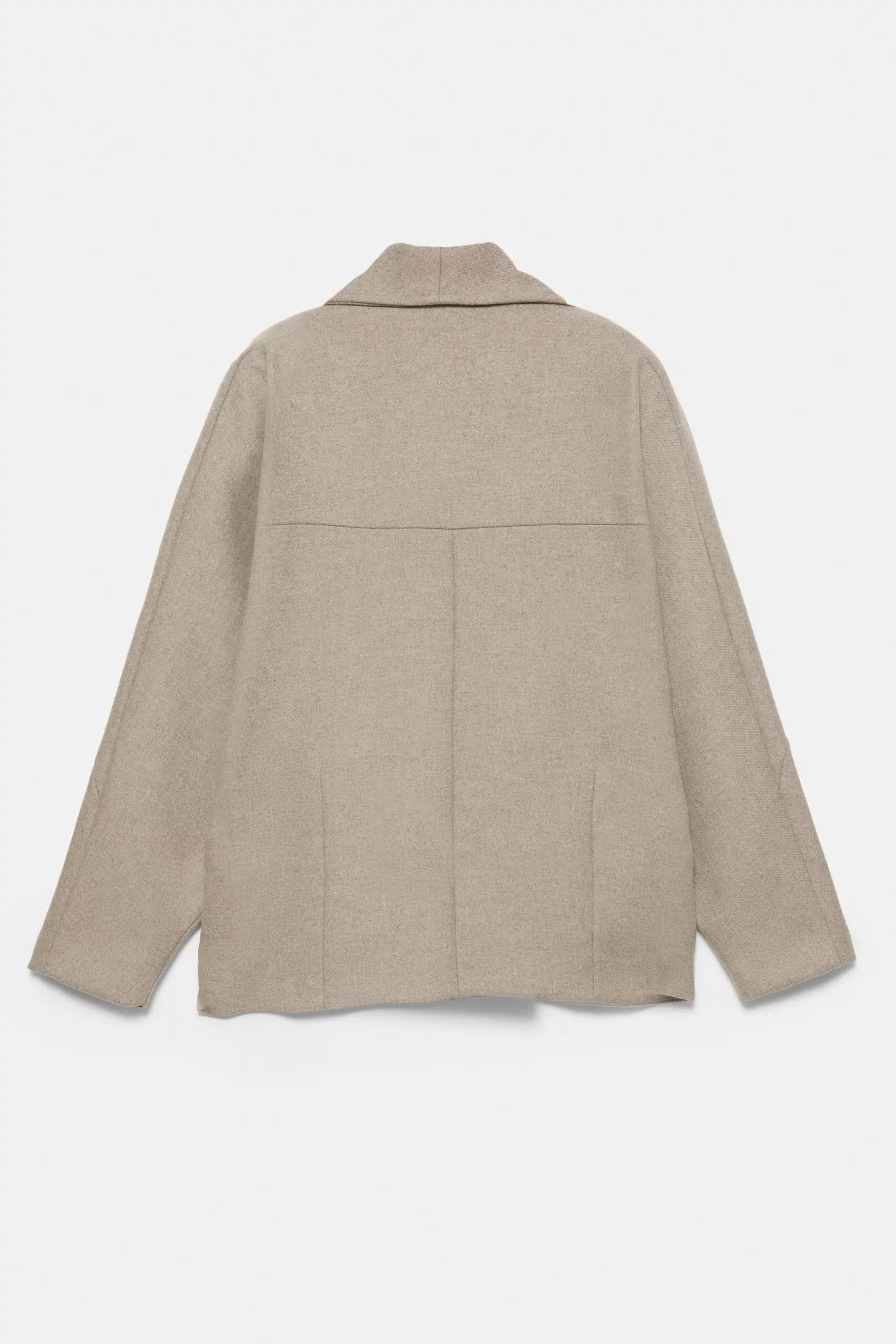 Short felt texture coat with voluminous sleeves