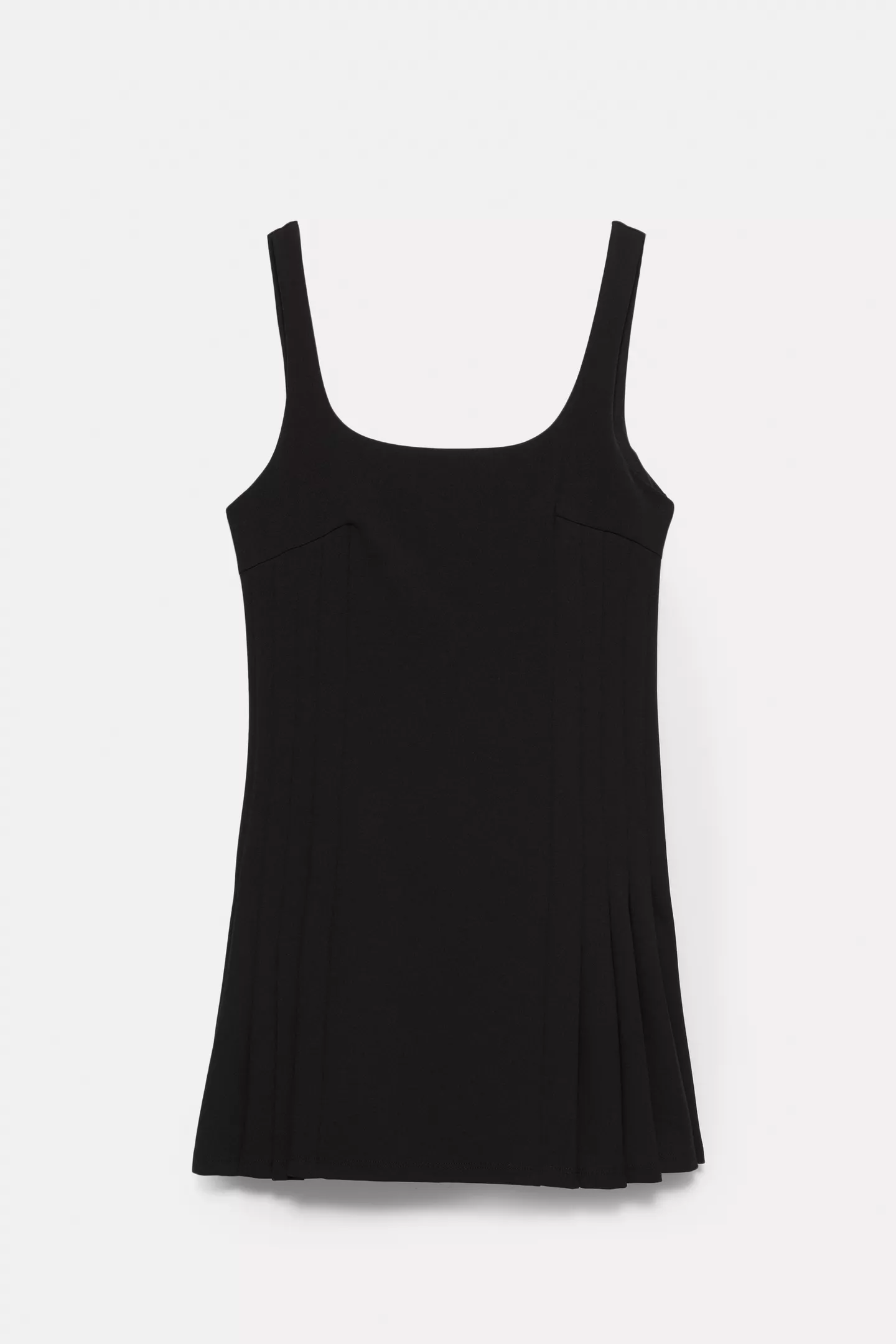 Short dress with box pleats