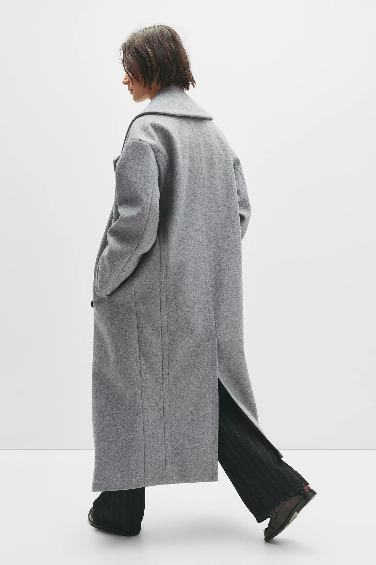 Long soft felt texture coat
