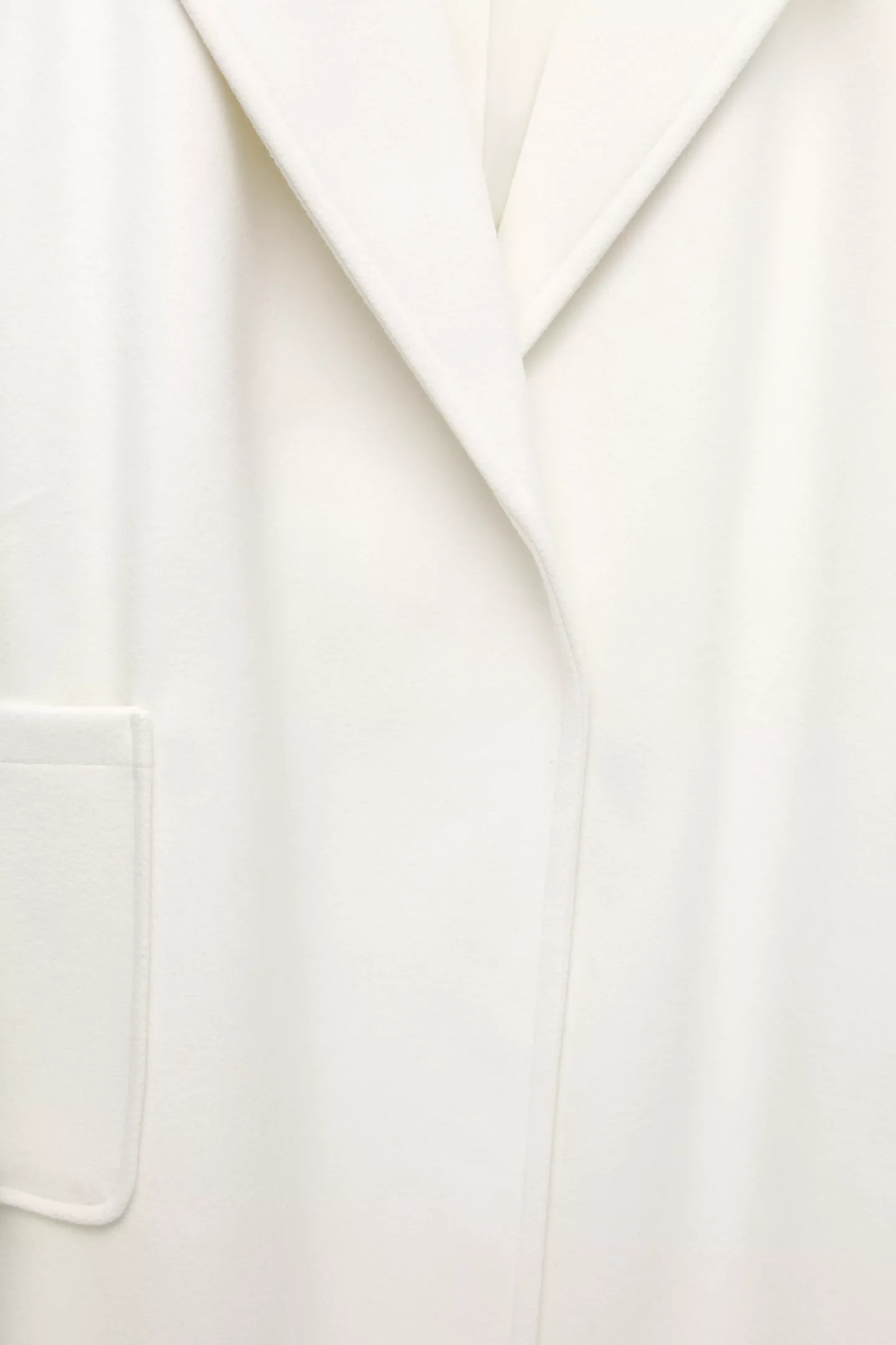 Long felt coat with belt