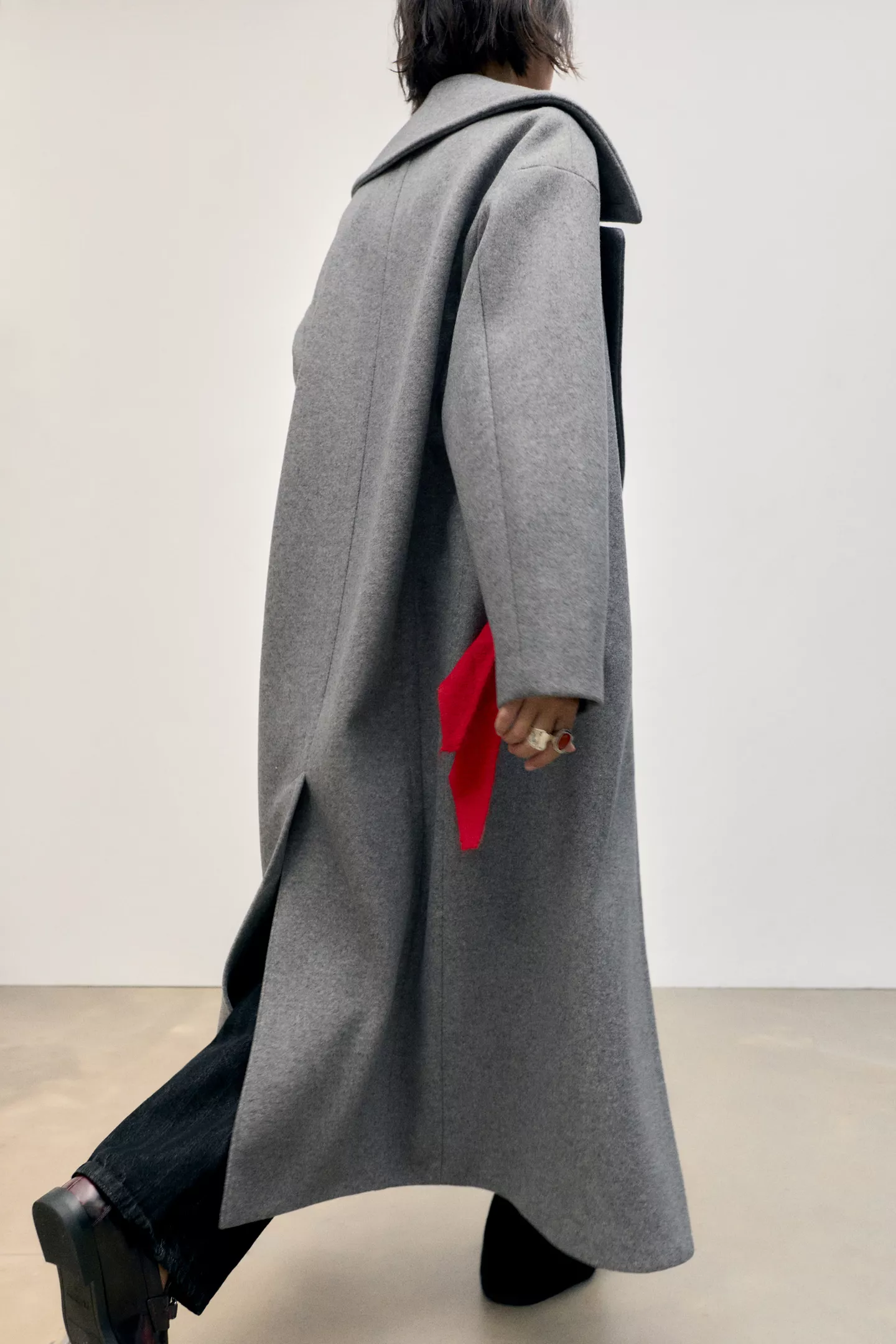 Long soft felt texture coat