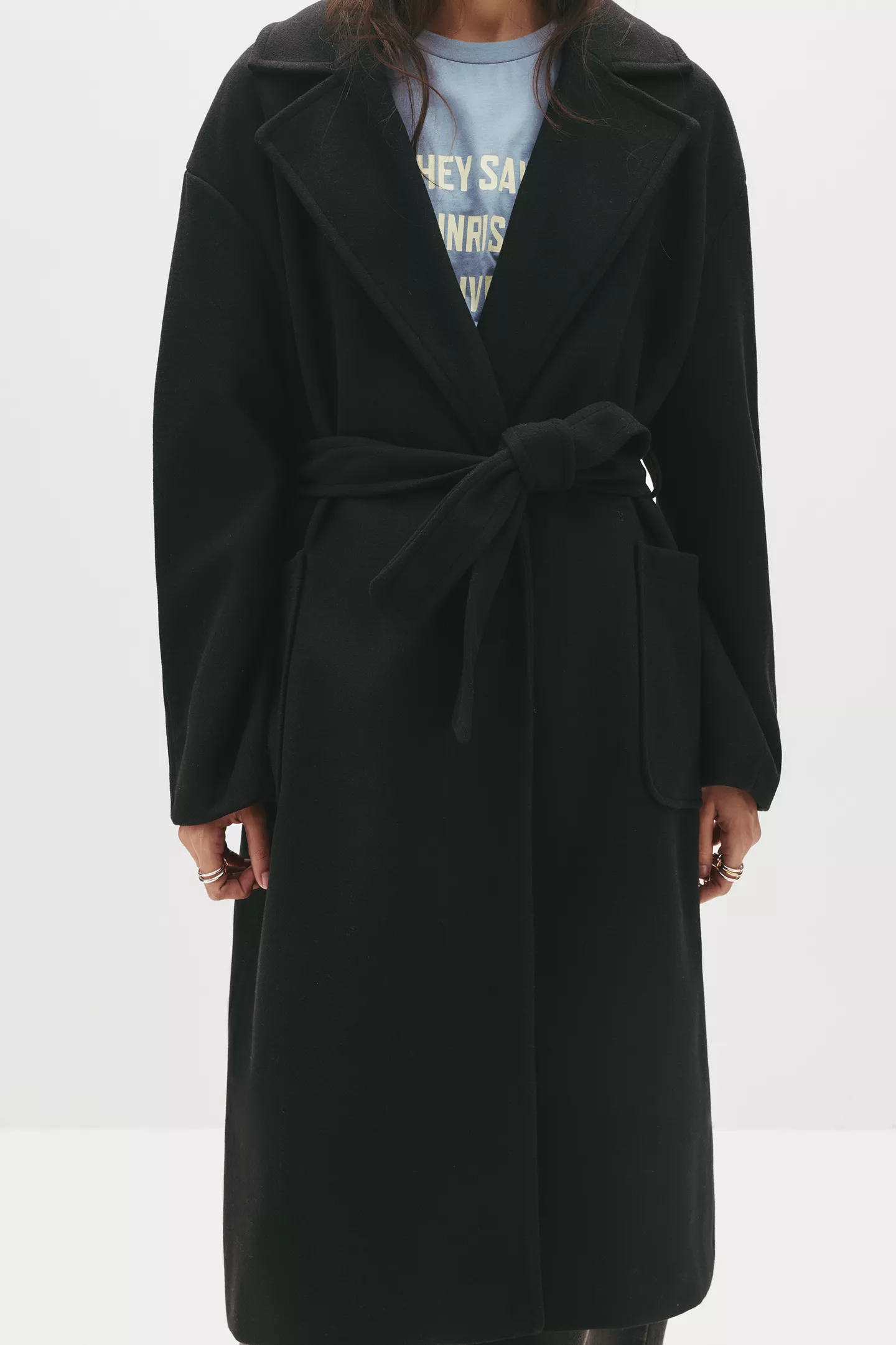Long felt coat with belt