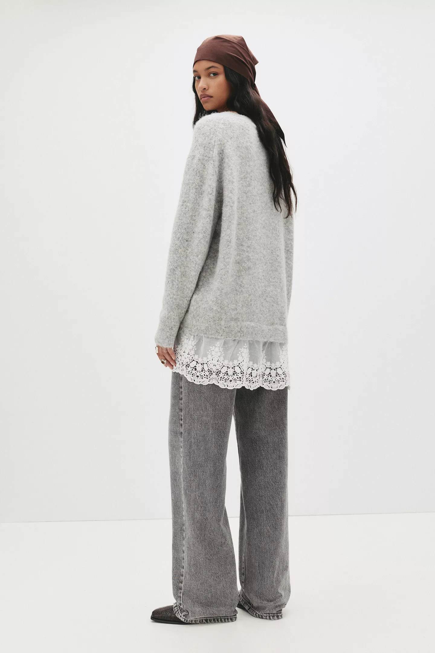 Contrast lace hem jumper