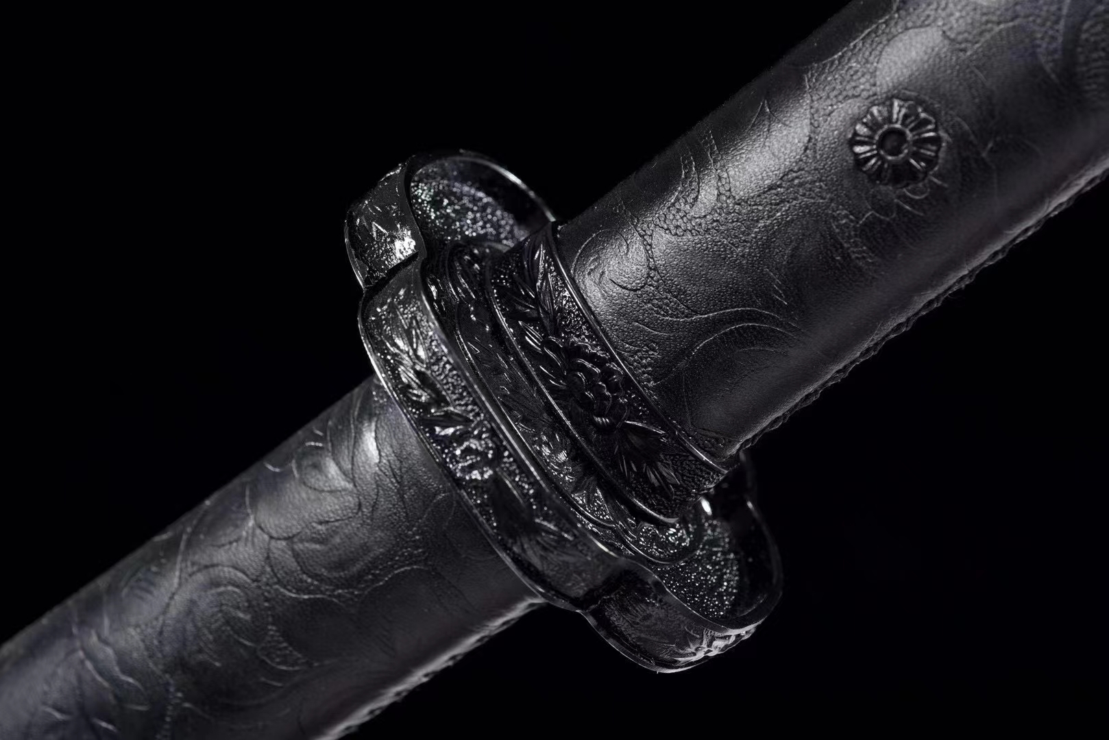 Black Rose Tachi