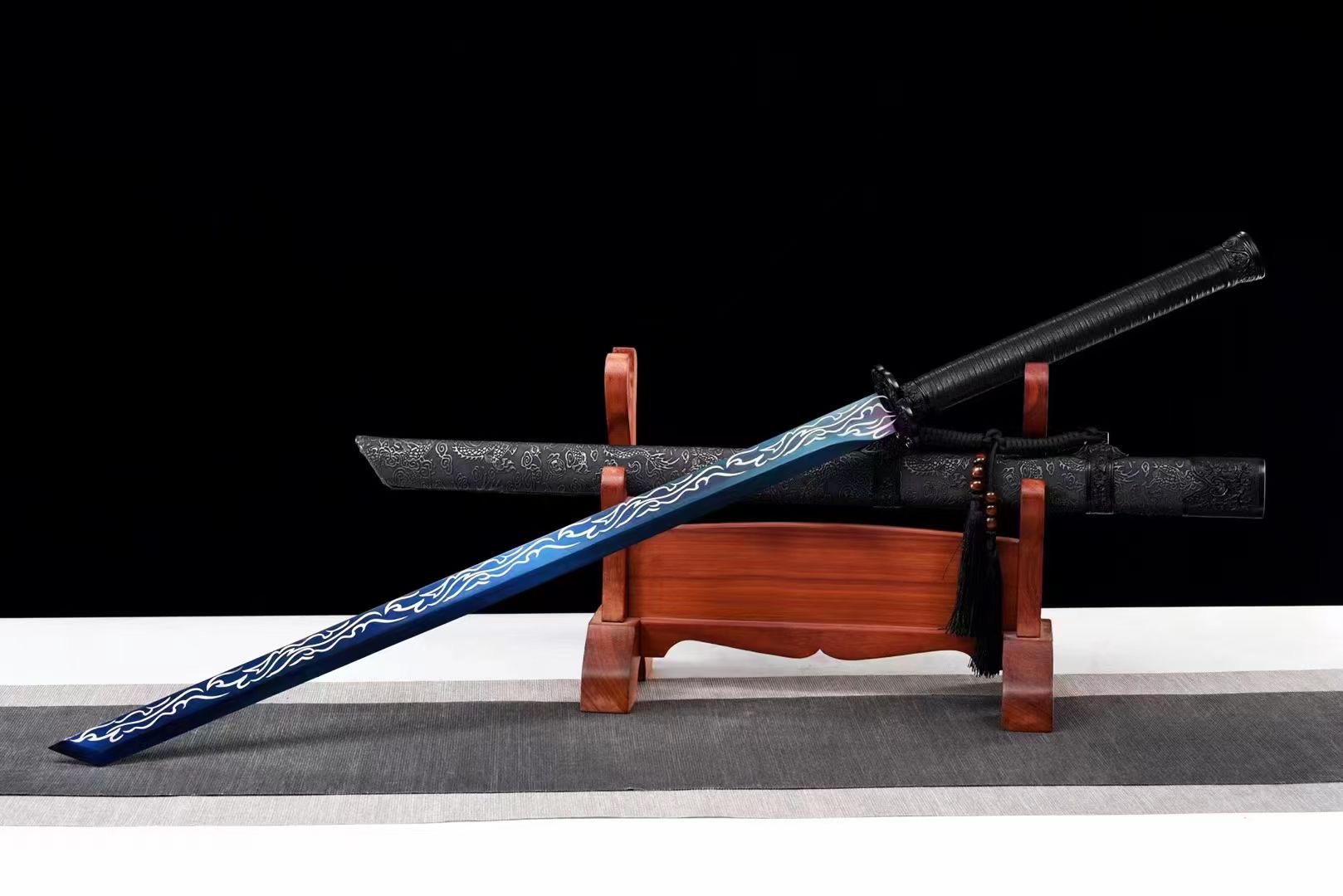 Black Dragon's Elegance