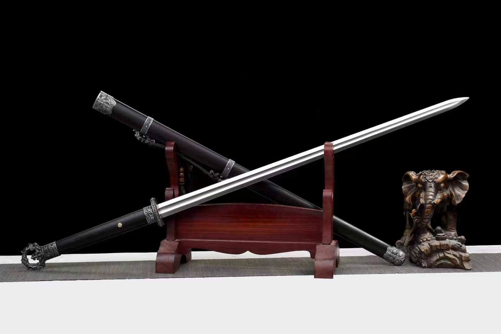 Ring-Pommel Sword