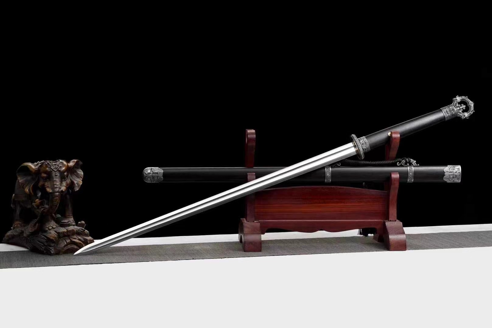 Ring-Pommel Sword