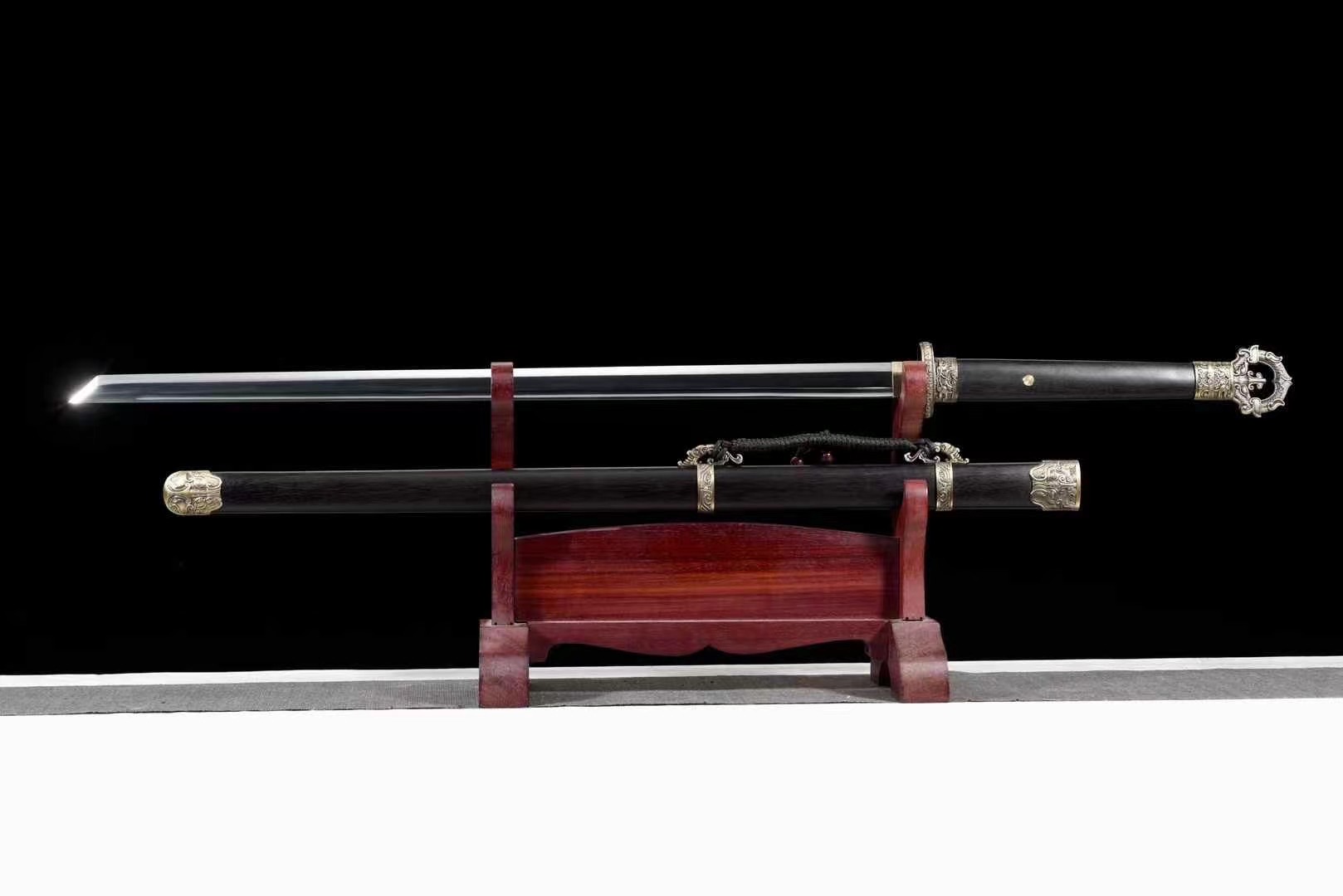 Ring-Pommel Saber