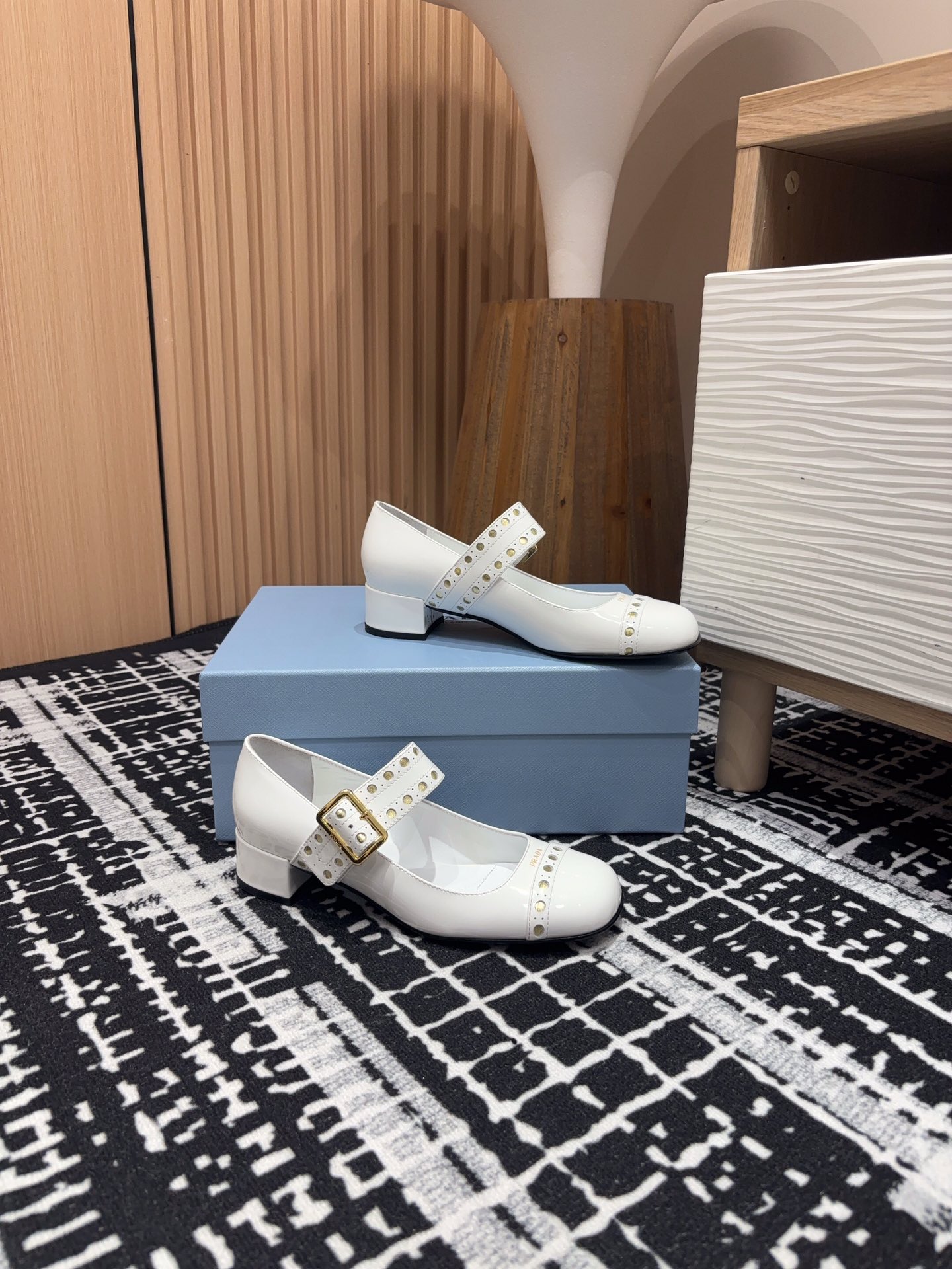 24Ss New Prada Mary Jane Chunky Heel Pumps