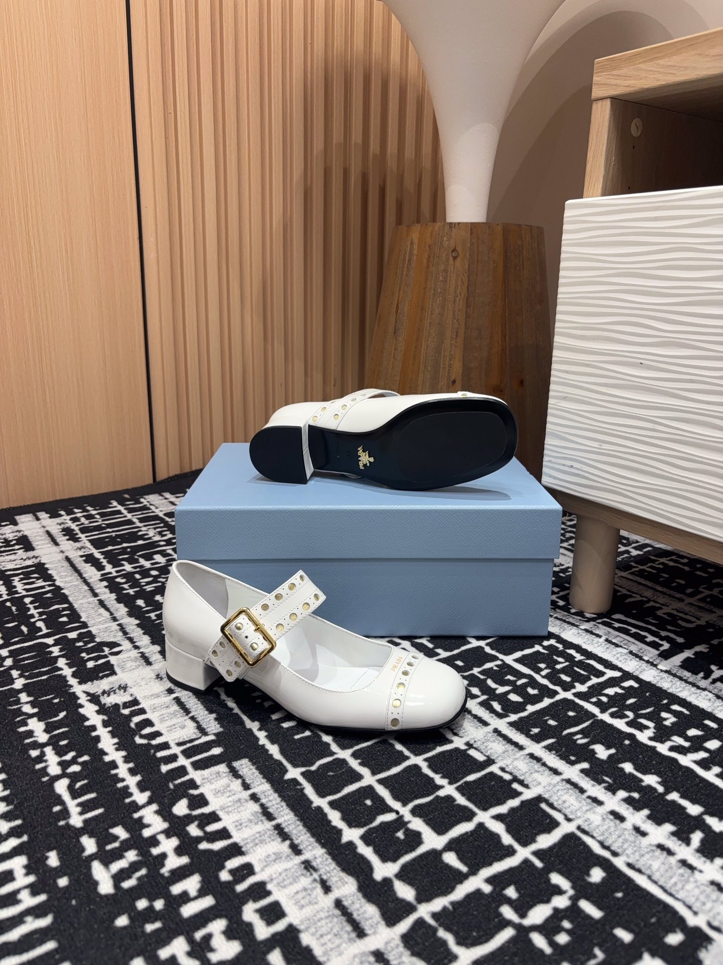 24Ss New Prada Mary Jane Chunky Heel Pumps