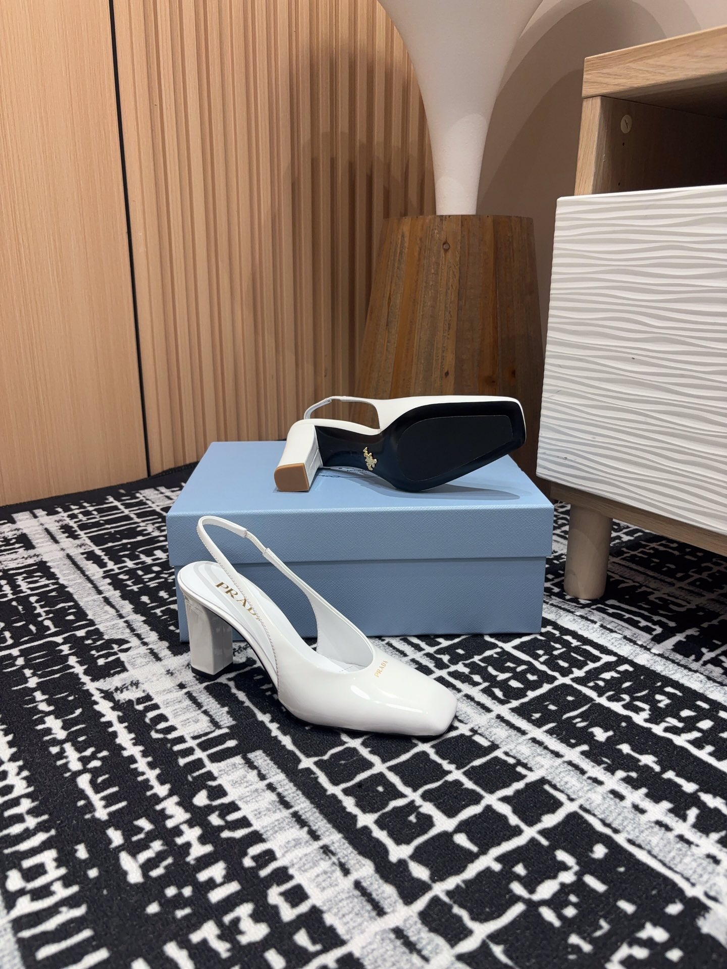 24Ss New Prada Chunky Heel Open-Back Sandals