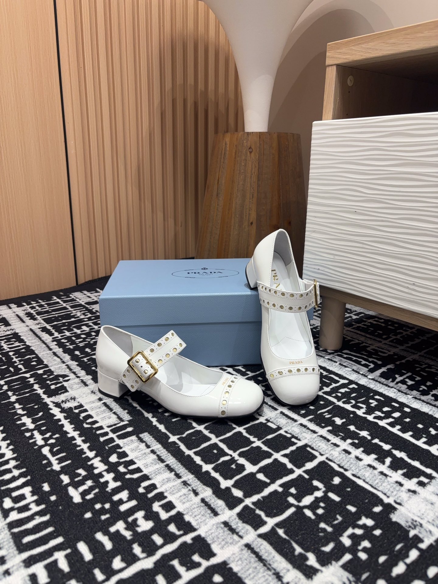 24Ss New Prada Mary Jane Chunky Heel Pumps