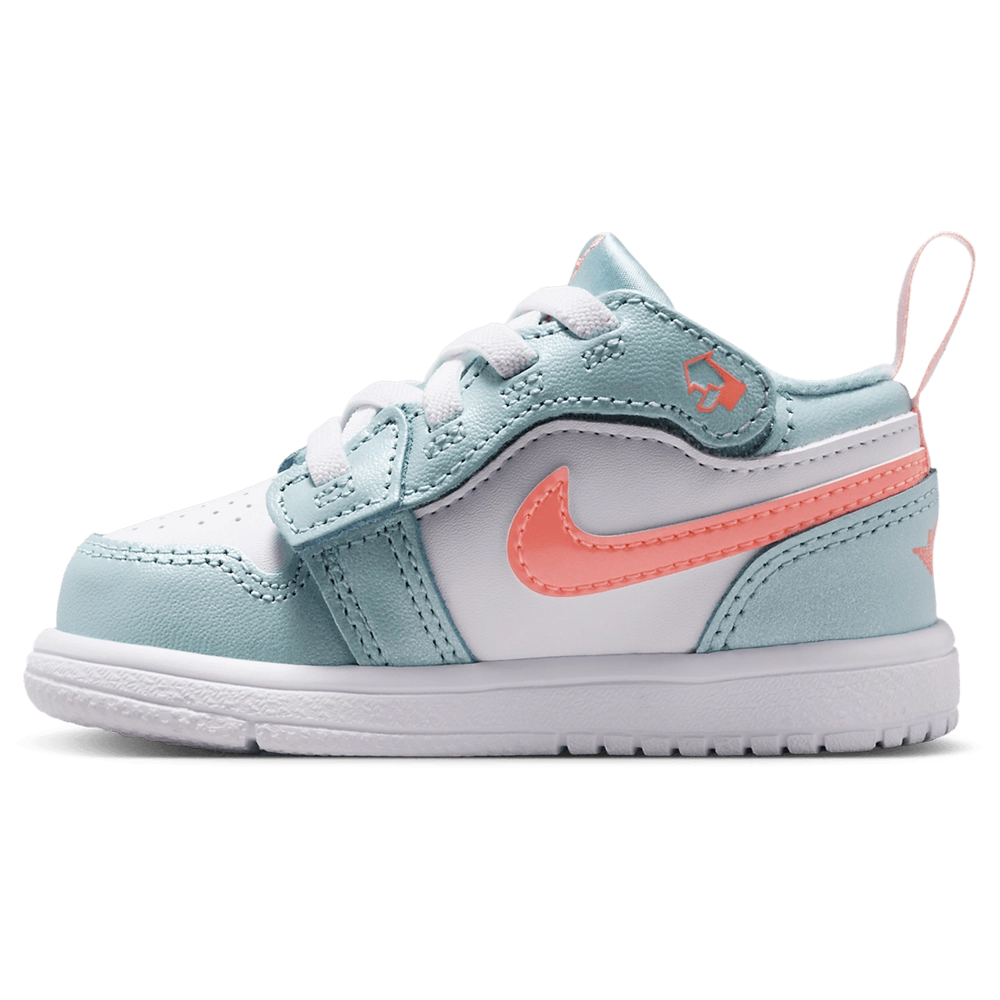 Jordan 1 Low Alt SE Fem