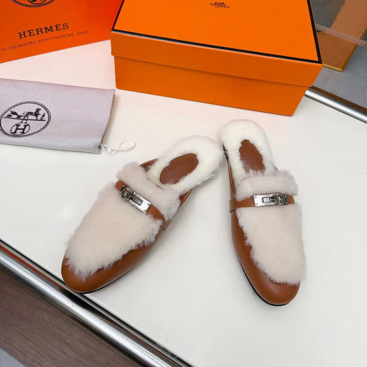 Carlotta Mules Black Calfskin with White Shearling & Palladium Kelly Buckle Women's Slippers