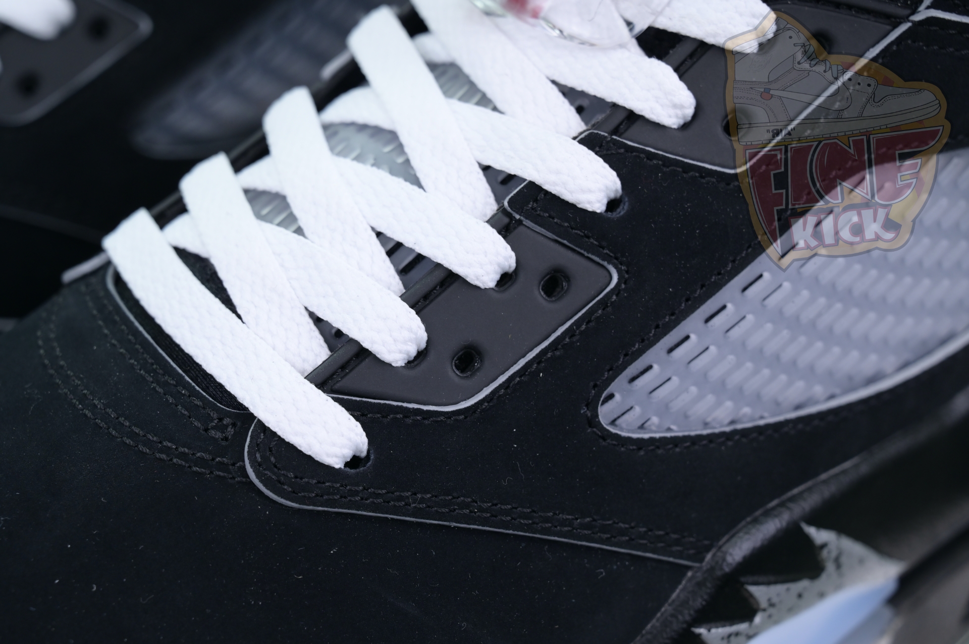 “BLACK METALLIC REIMAGINED”SNEAKERS